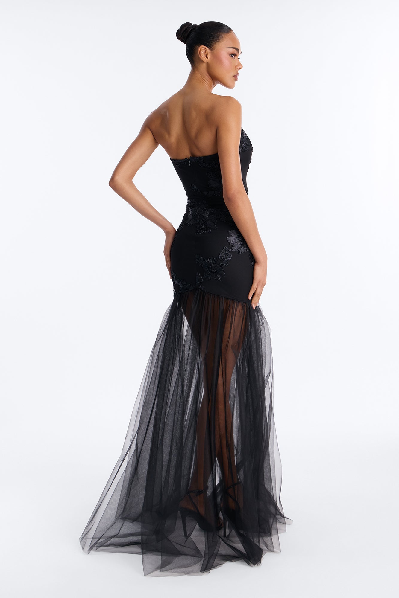 Elena Embroidered Mermaid Gown - Black NEWFASHIONEDGE