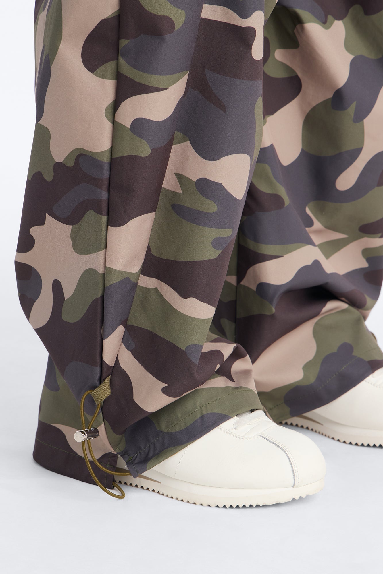 Can't See Me Camo Barrel Leg Joggers 30″ - Camouflage