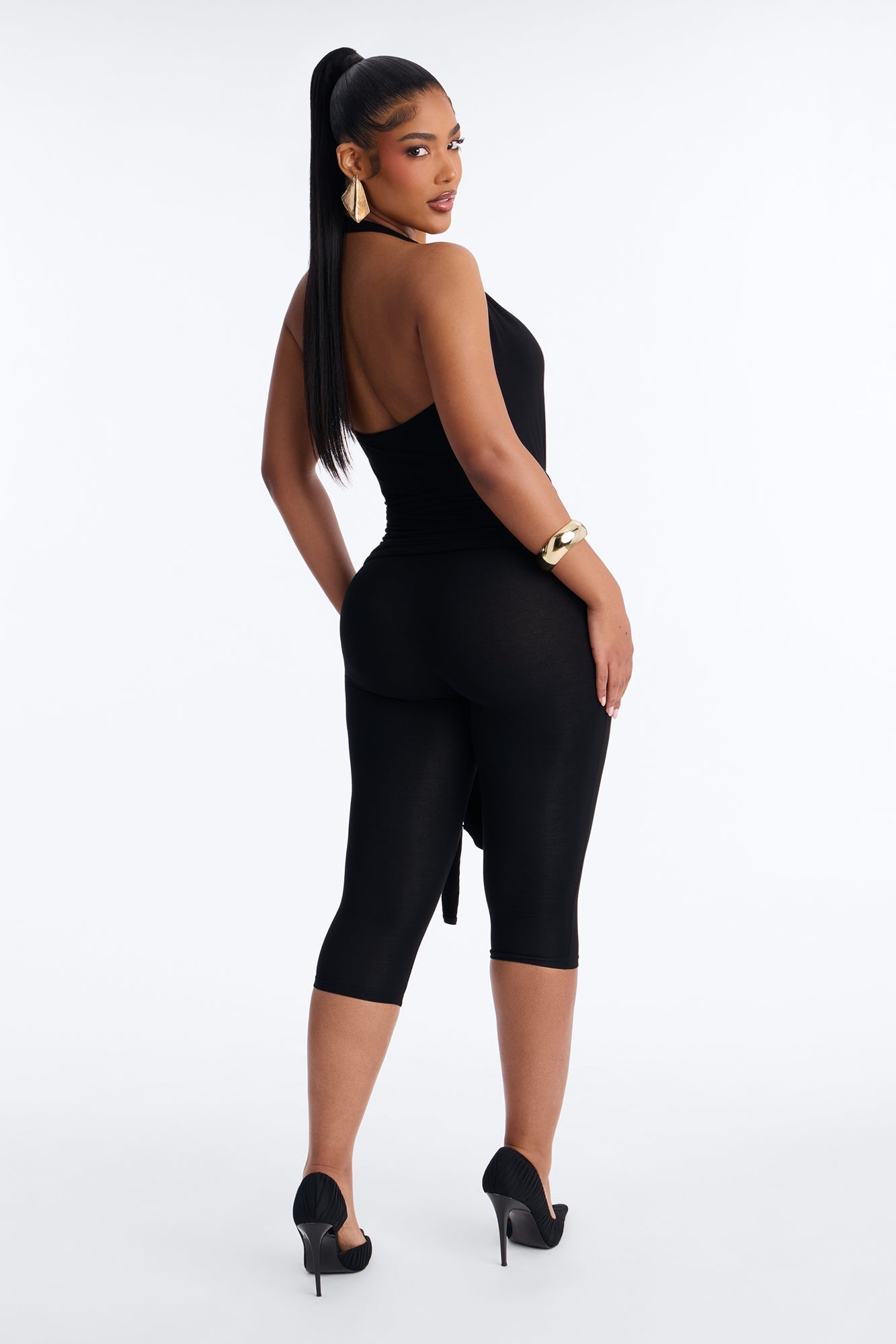 Karla Plunge Capri Catsuit - Black NEWFASHIONEDGE