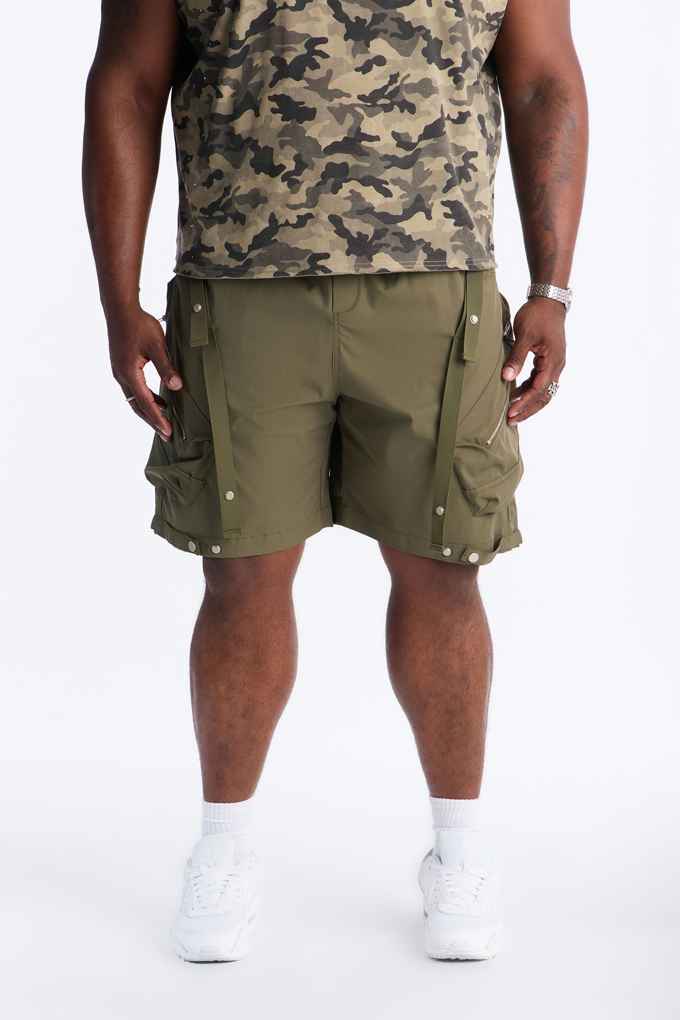 Relaxed Pearson Gates Multi Straps Utility Short - Olive