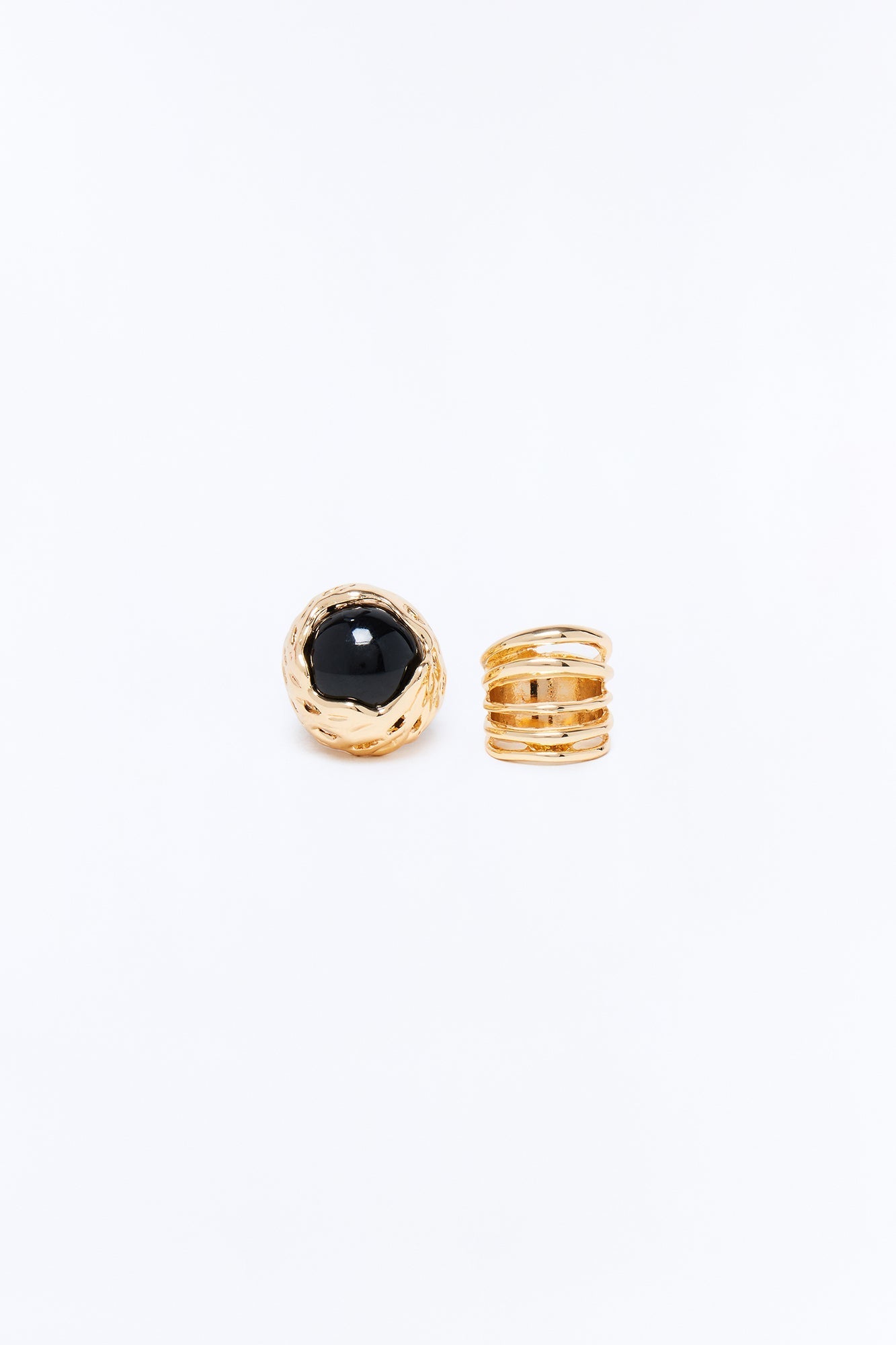 Ophelia 2 Piece Ring Set - Gold/Black NEWFASHIONEDGE