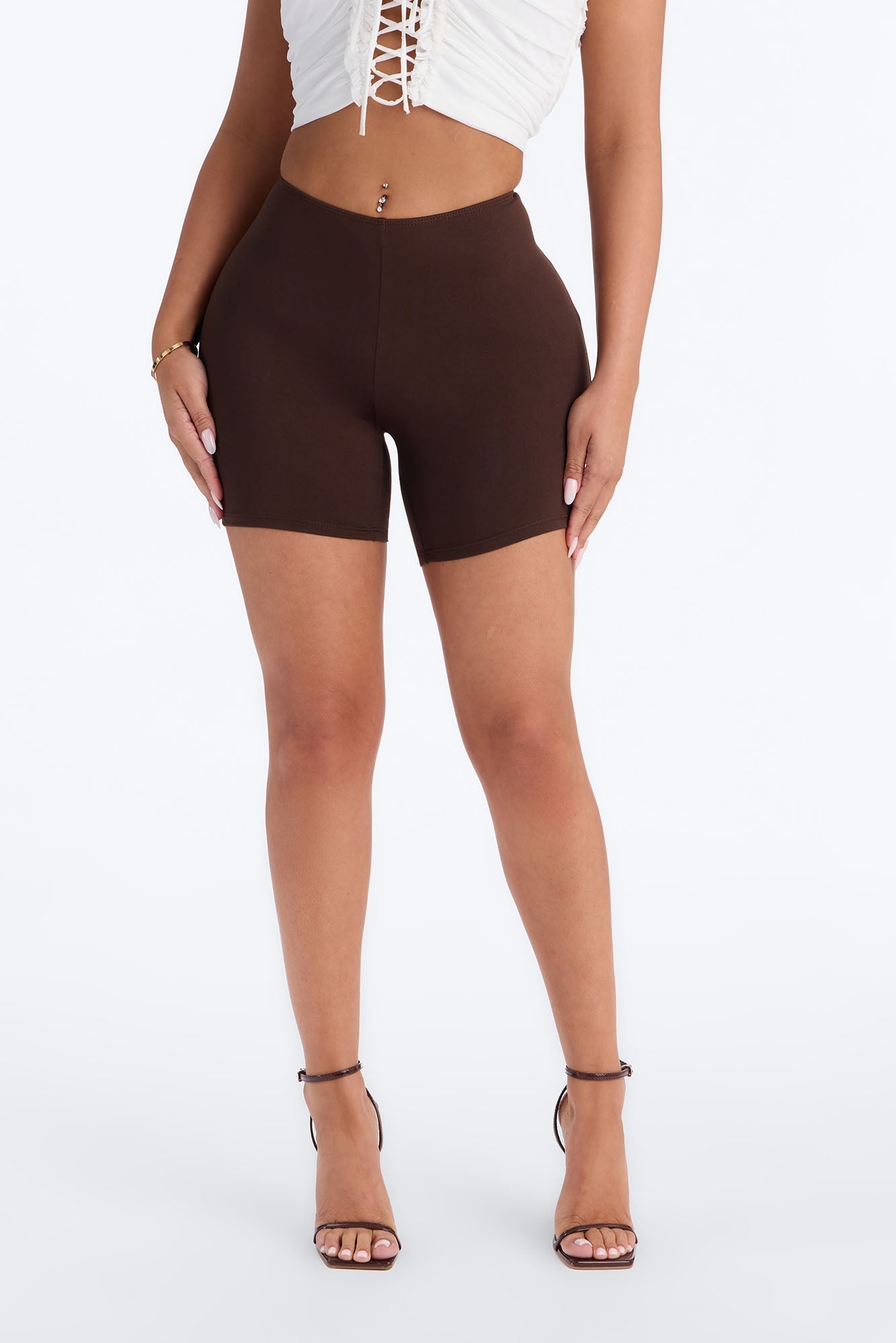Feeling Cheeky Mid Rise Ruched Butt Biker Short 6″ - Chocolate NEWFASHIONEDGE