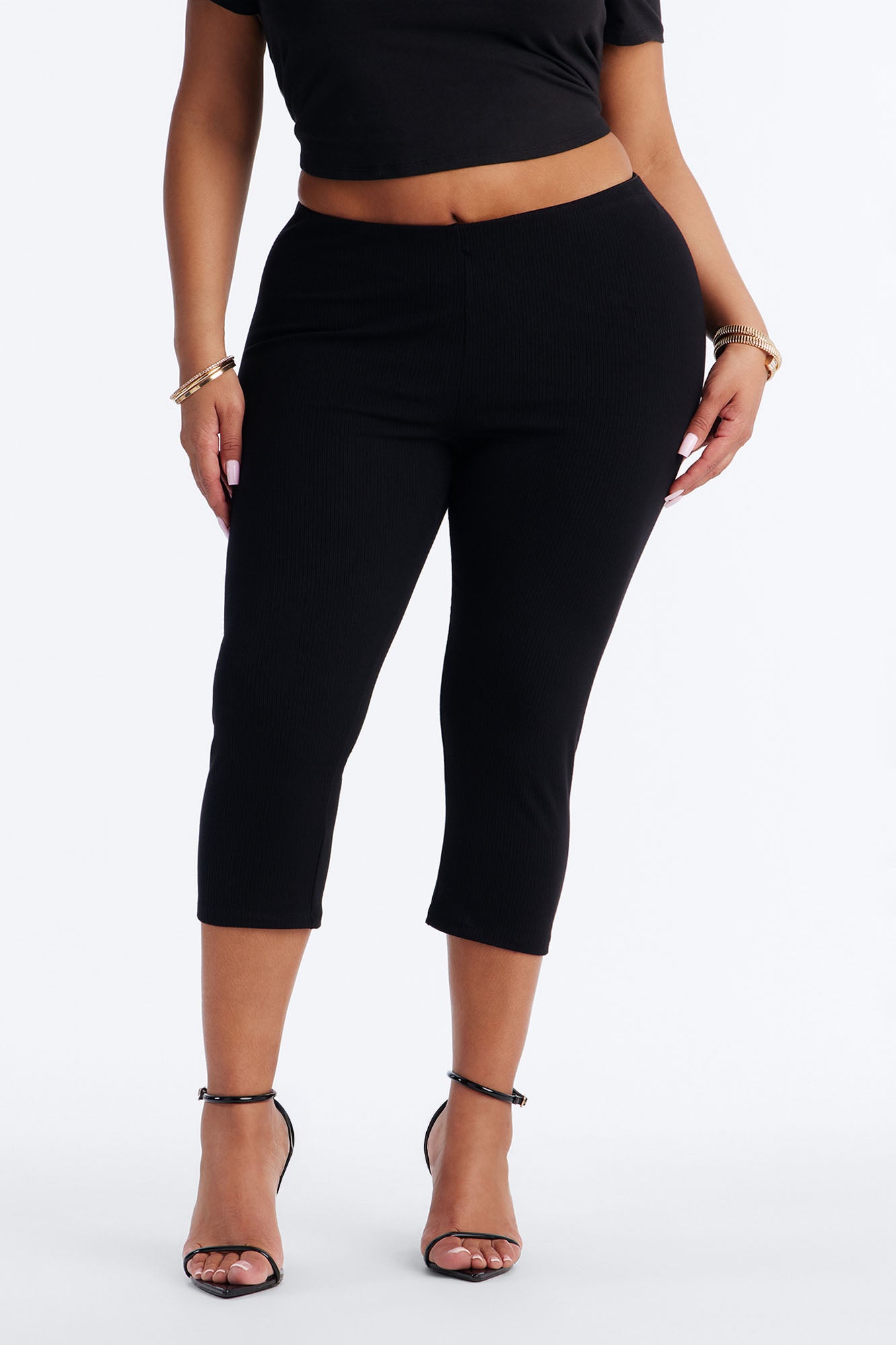 Ultra Ribbed Low Rise Capri Legging - Black NEWFASHIONEDGE