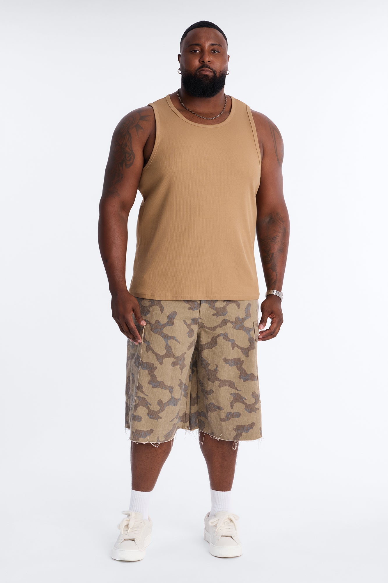 Baggy Subtle Distressed Short - Brown