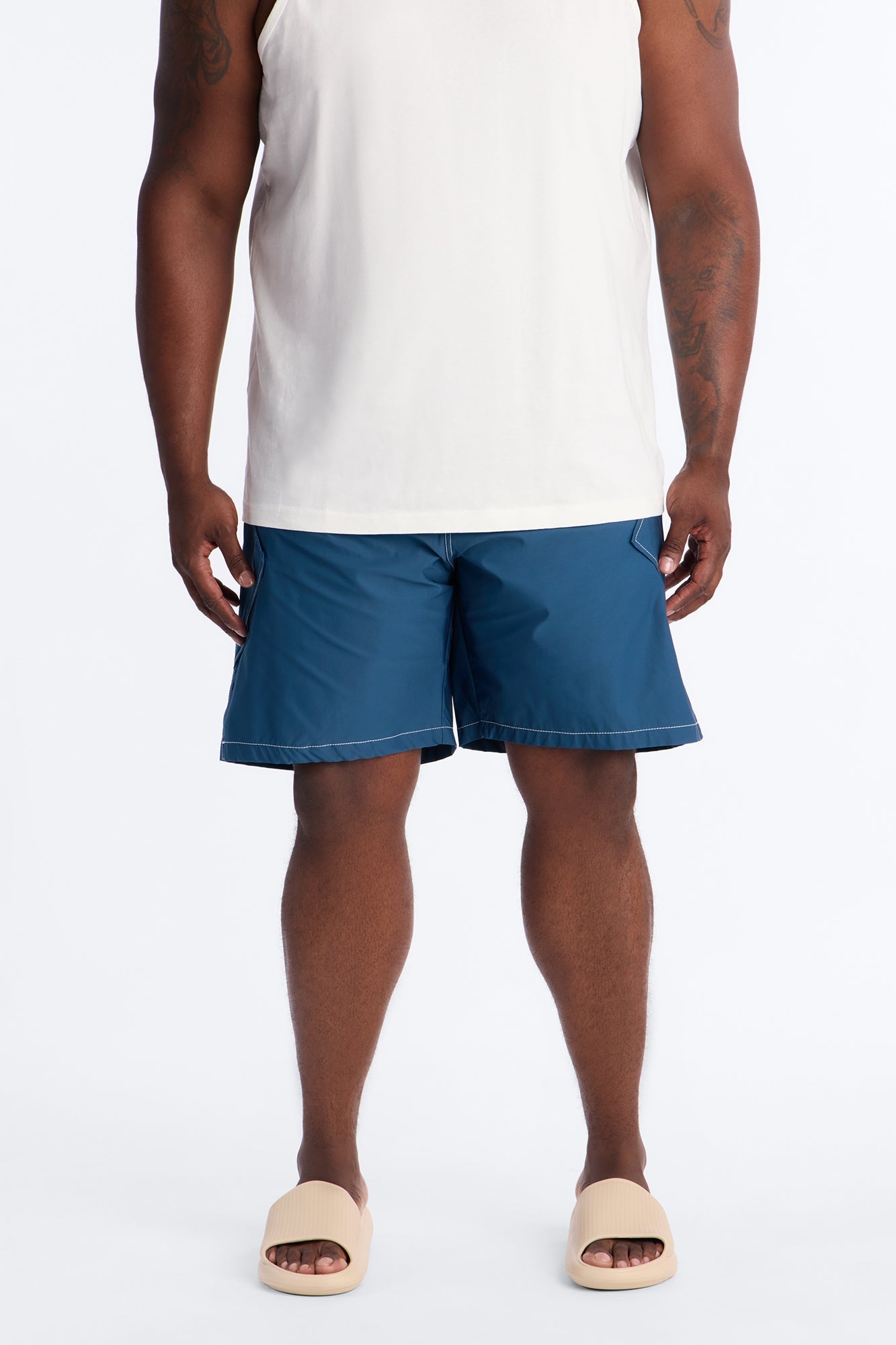 Relaxed Diamond Appeal Contrast Thread Short - Blue