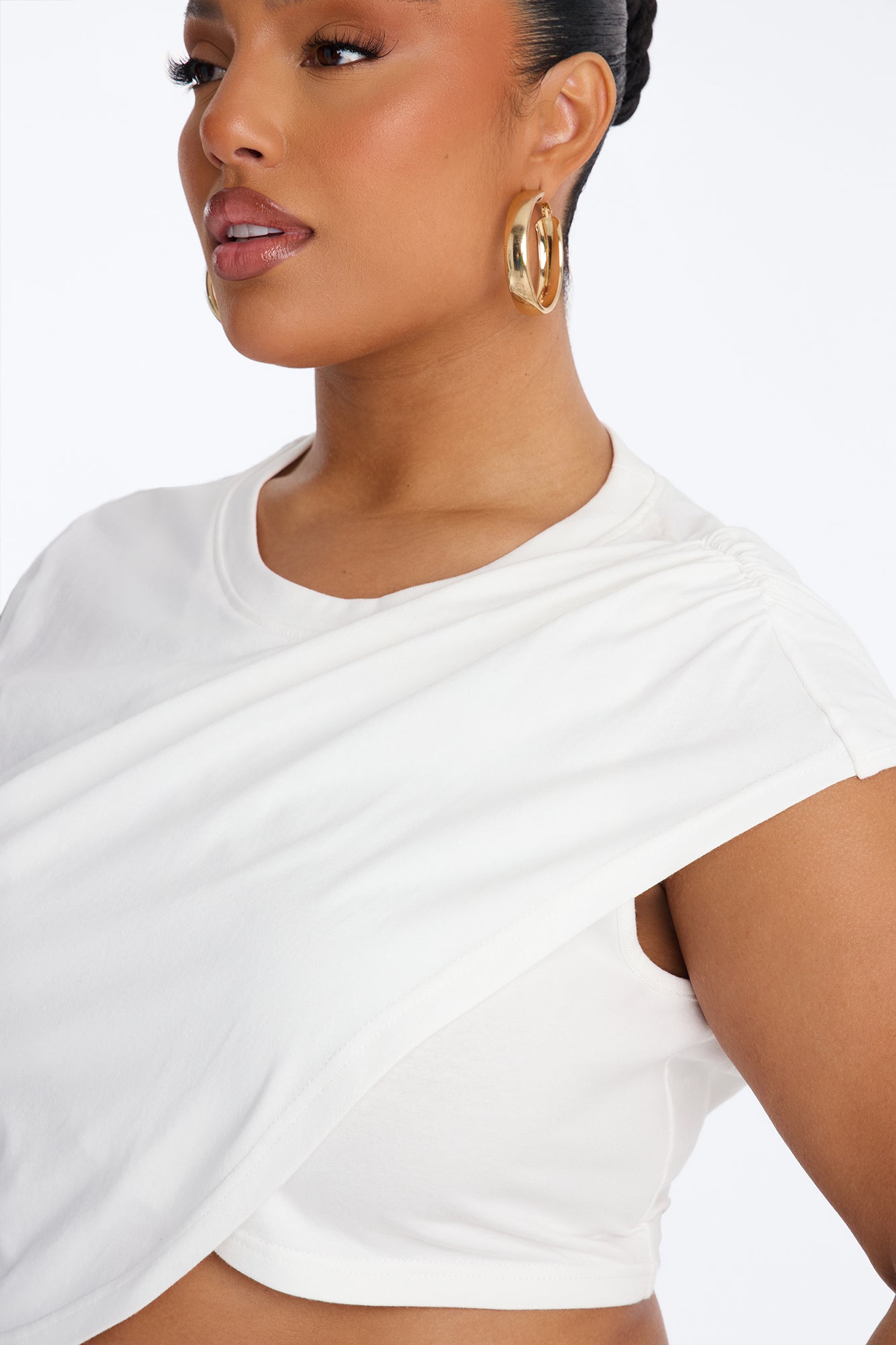 Unbothered Asymmetrical Short Sleeve T-Shirt - White NEWFASHIONEDGE
