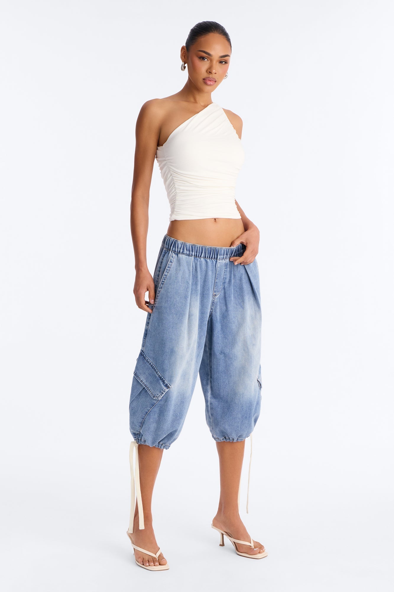 Aruba Pull On Cargo Denim Jorts - Light Wash NEWFASHIONEDGE
