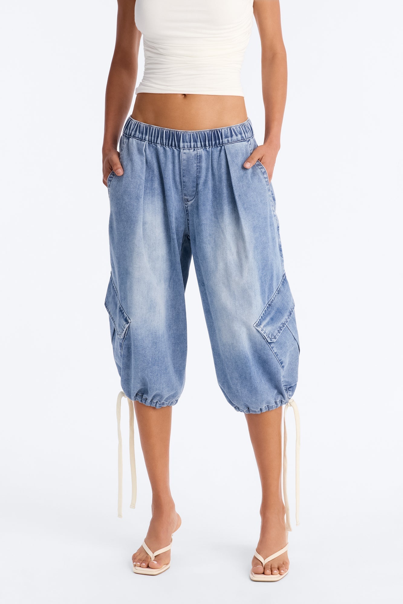 Aruba Pull On Cargo Denim Jorts - Light Wash NEWFASHIONEDGE