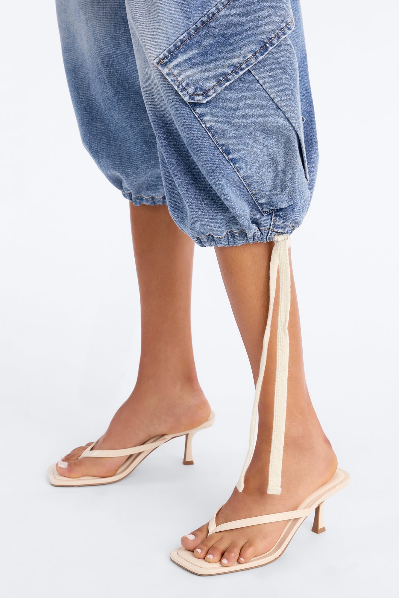 Aruba Pull On Cargo Denim Jorts - Light Wash NEWFASHIONEDGE