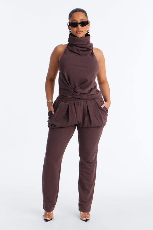 Alexia Backless Halter Jogger Set - Chocolate