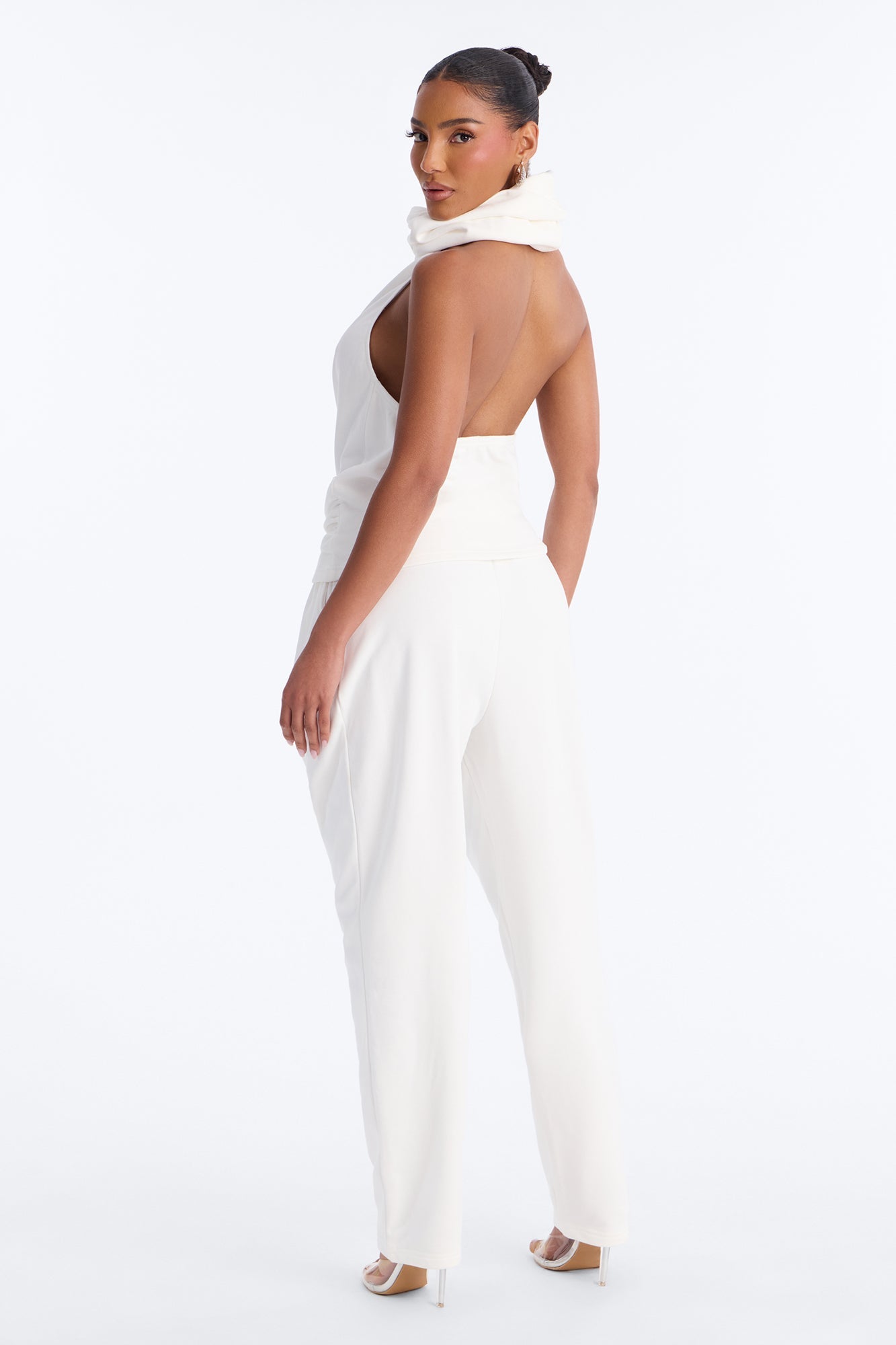 Alexia Backless Halter Jogger Set - White NEWFASHIONEDGE