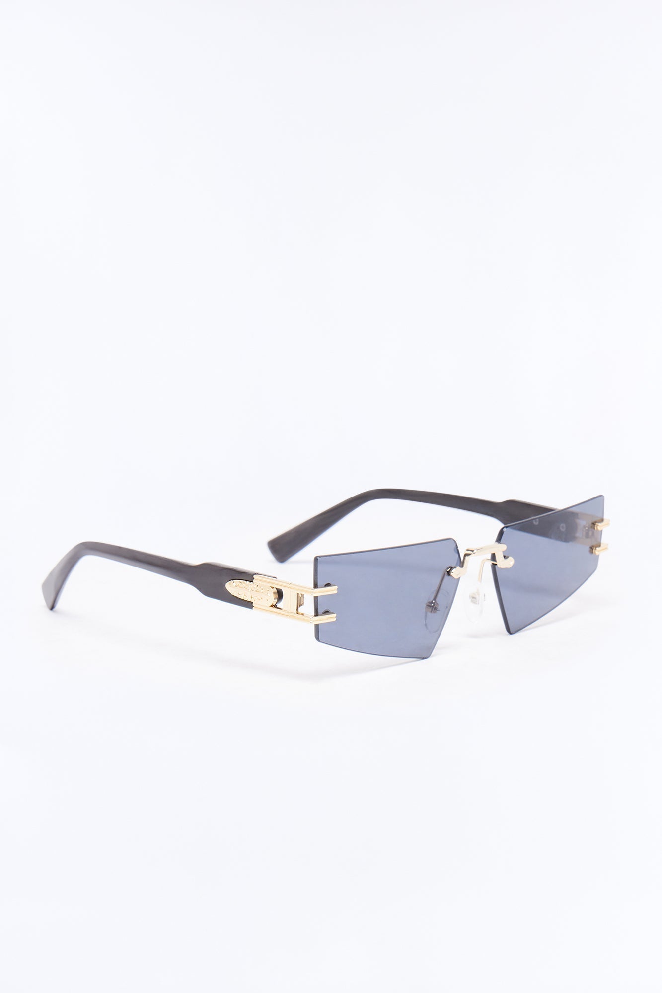 Nothing Compares Sunglasses - Black NEWFASHIONEDGE