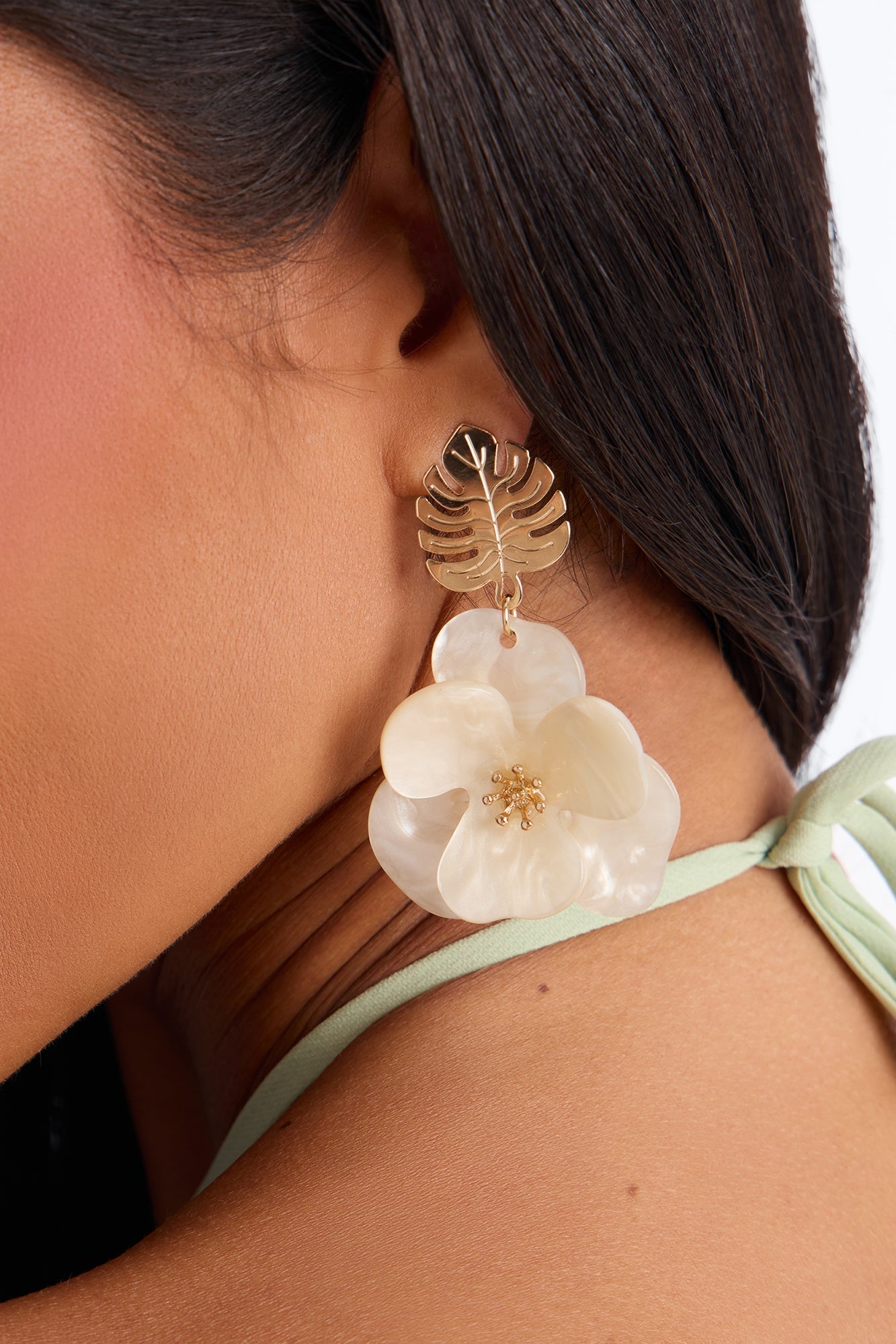 Luxe Flora Drop Earrings - Ivory NEWFASHIONEDGE