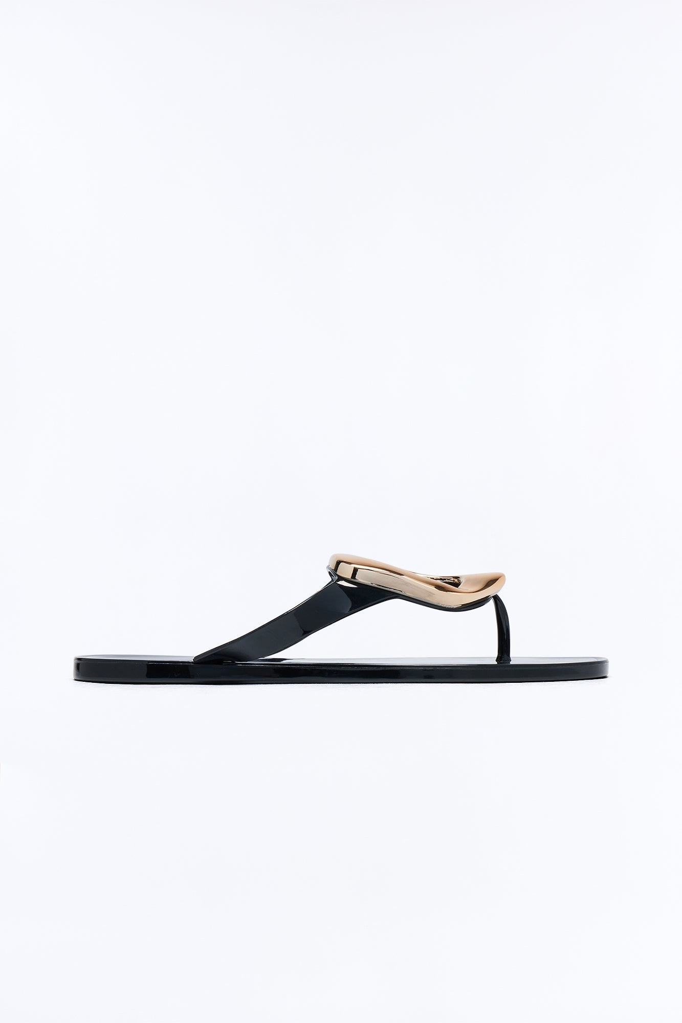 Zani Jelly Hardware Flip Flops - Black NEWFASHIONEDGE
