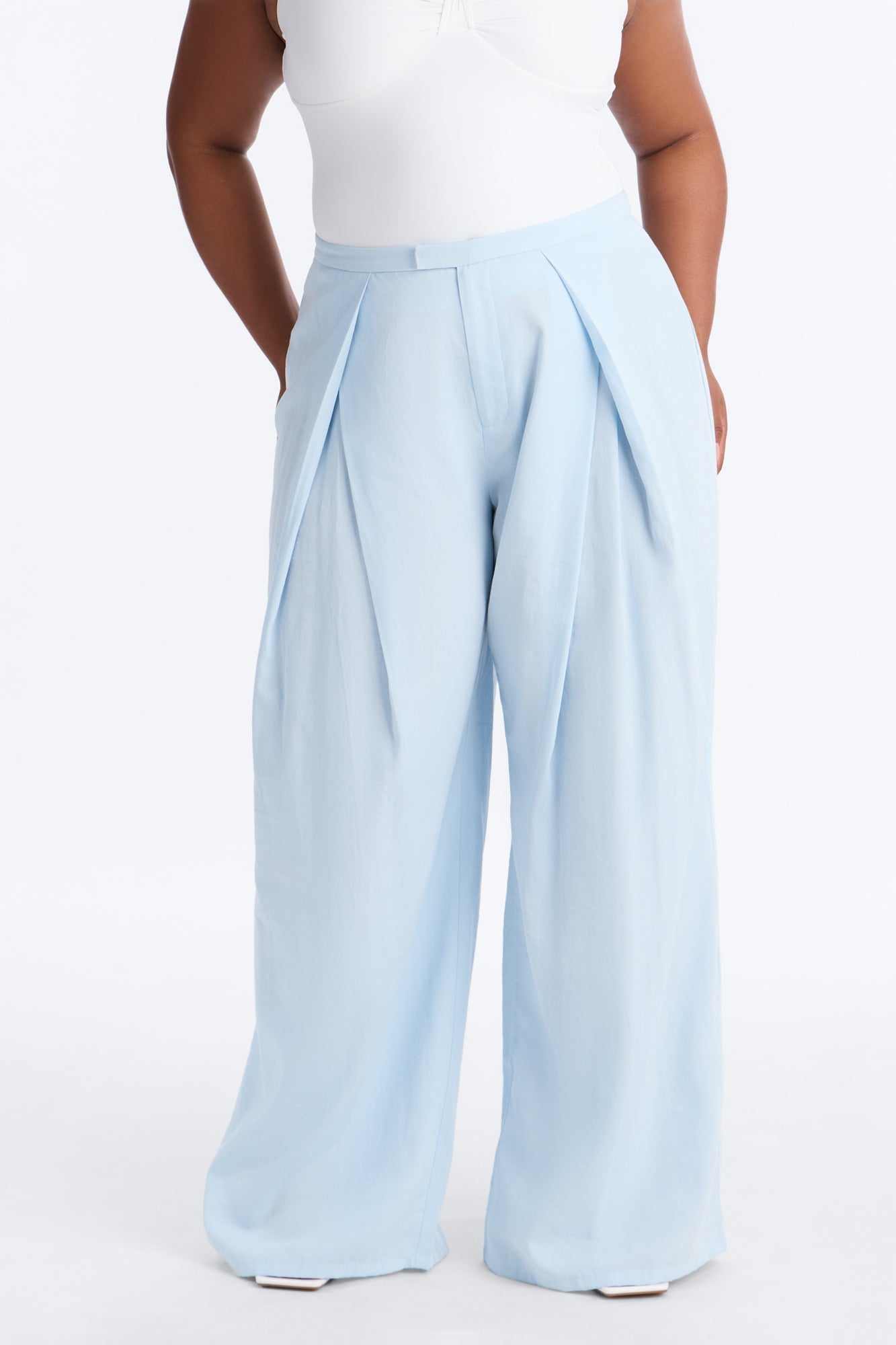 Tyra High Rise Pleated Wide Leg Pant - Light Blue