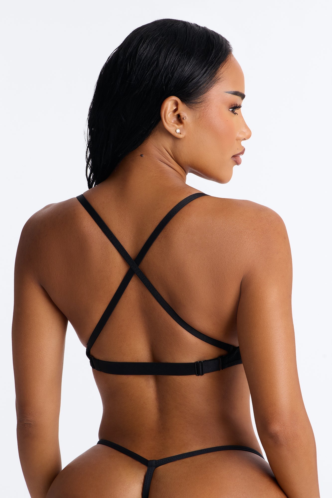 Supportive And Sleek U-Shape Bra - Black NEWFASHIONEDGE