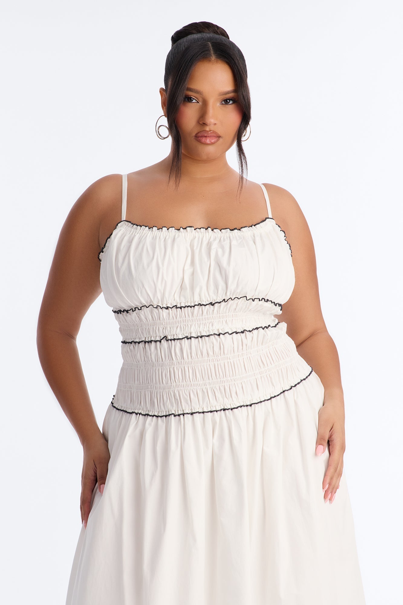 Coastal Breeze Ruched Maxi Dress - White/Black NEWFASHIONEDGE