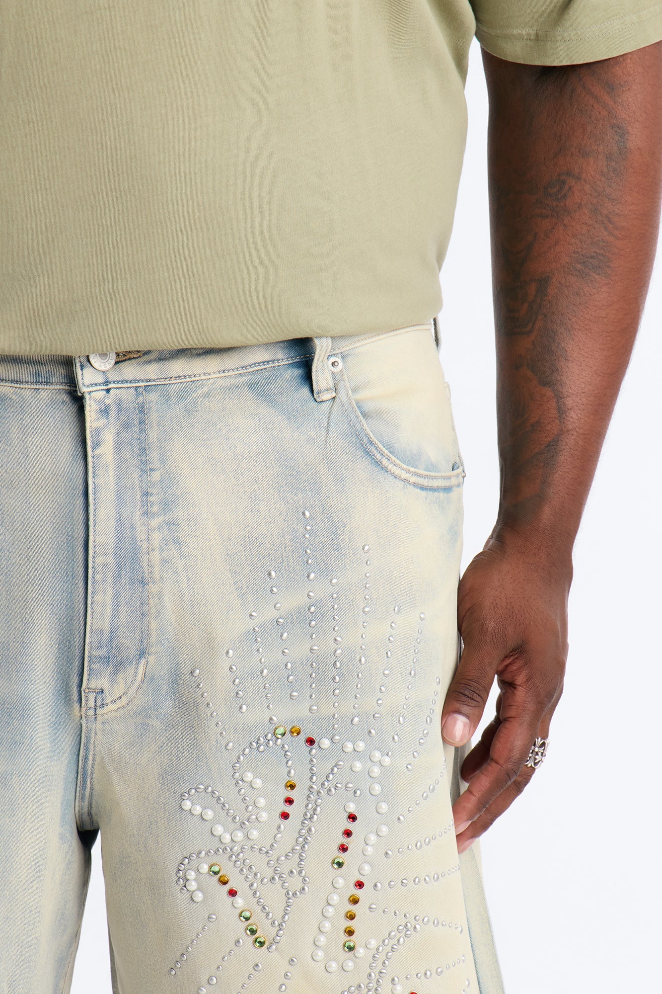 Baggy Urban Jeweled Denim Short - Light Wash