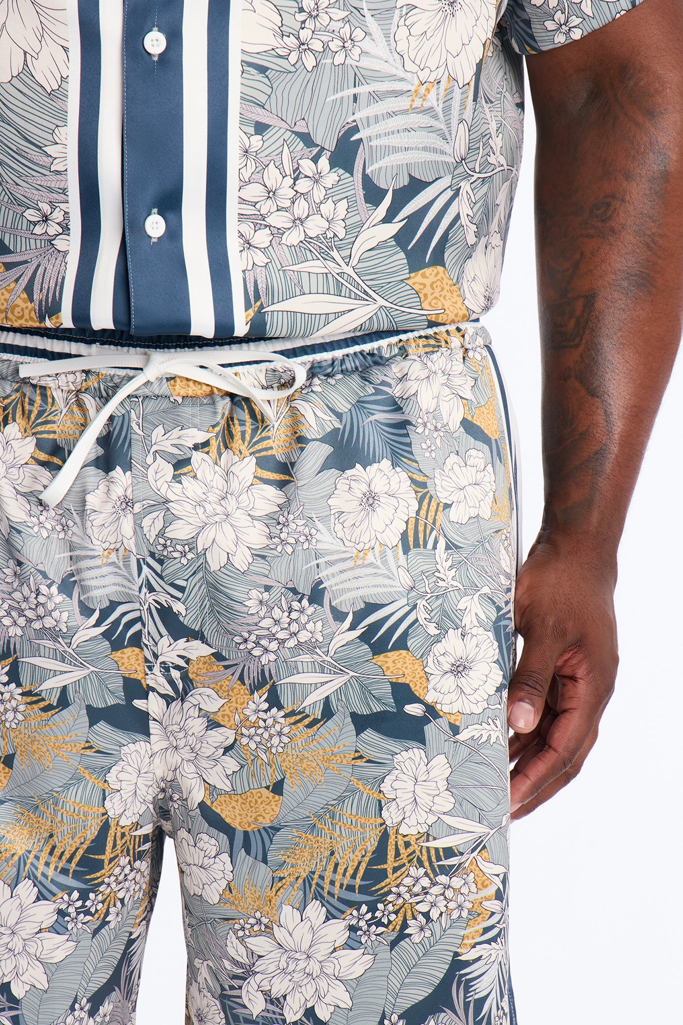 Relaxed Palm Vista Short - Blue