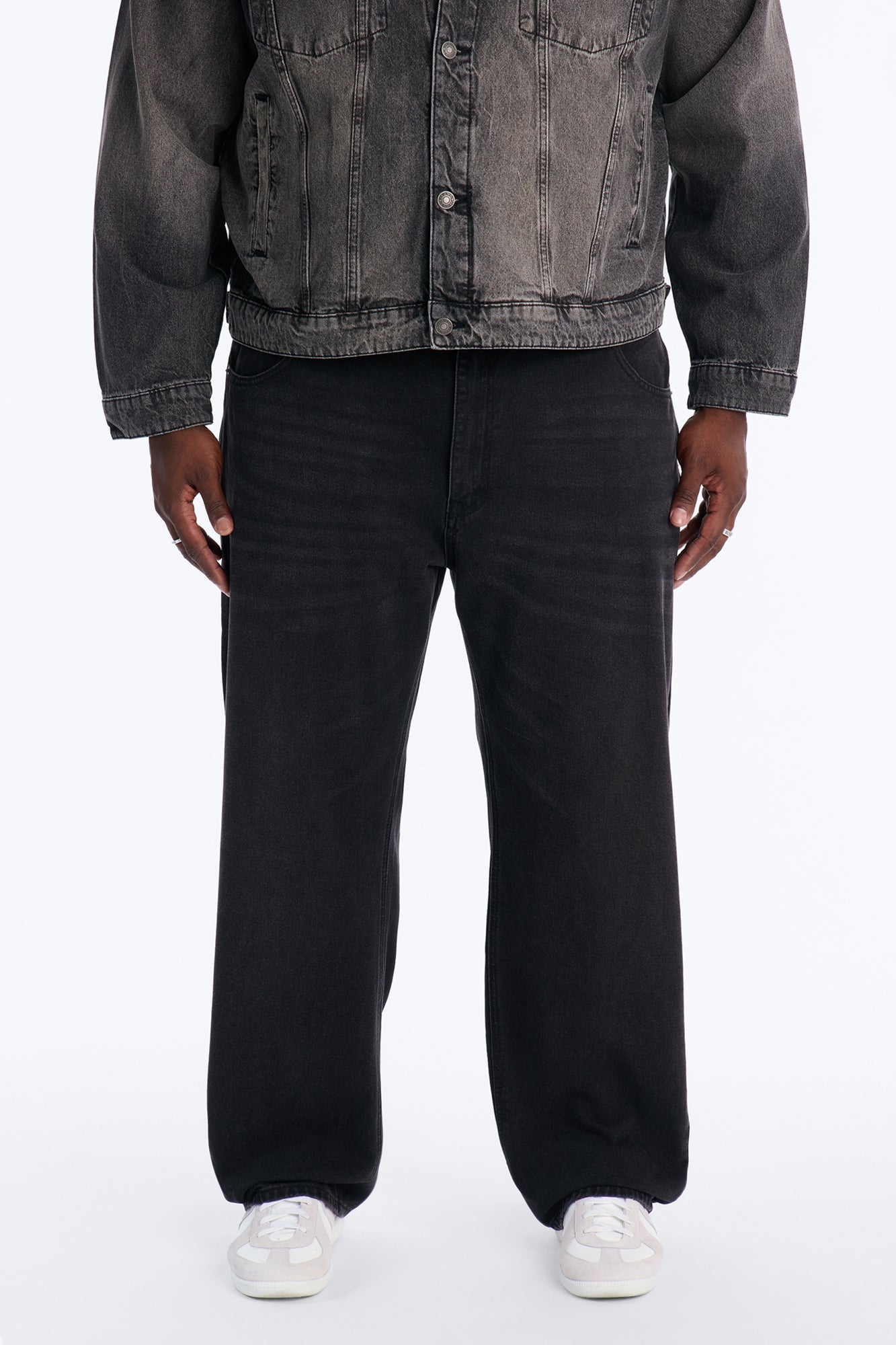Essential Straight Rigid Jean - Black Wash