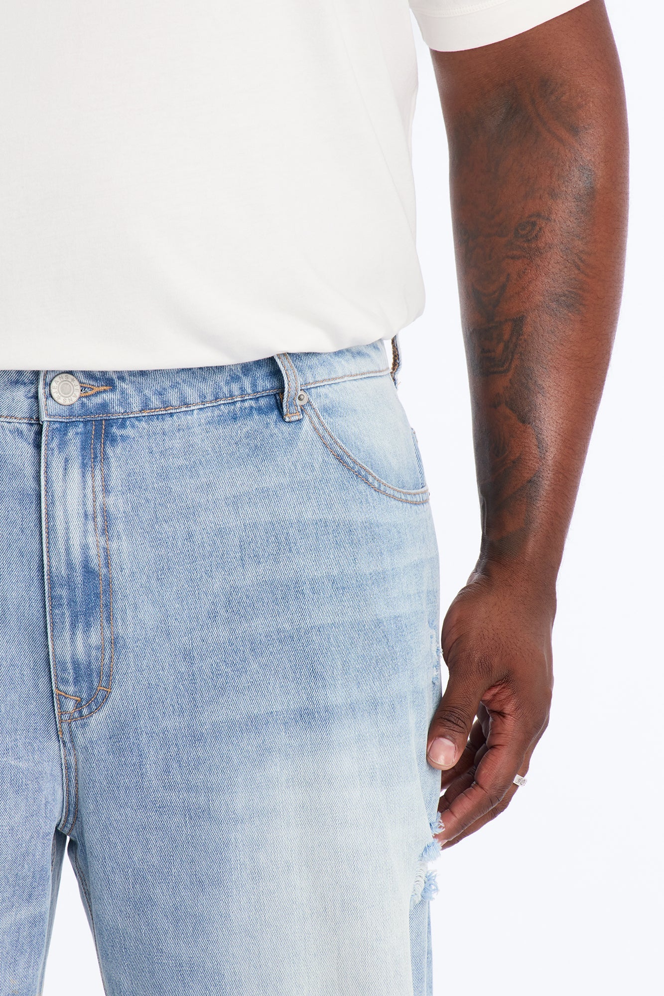 Essential Destroyed Baggy Rigid Jean - Light Blue Wash