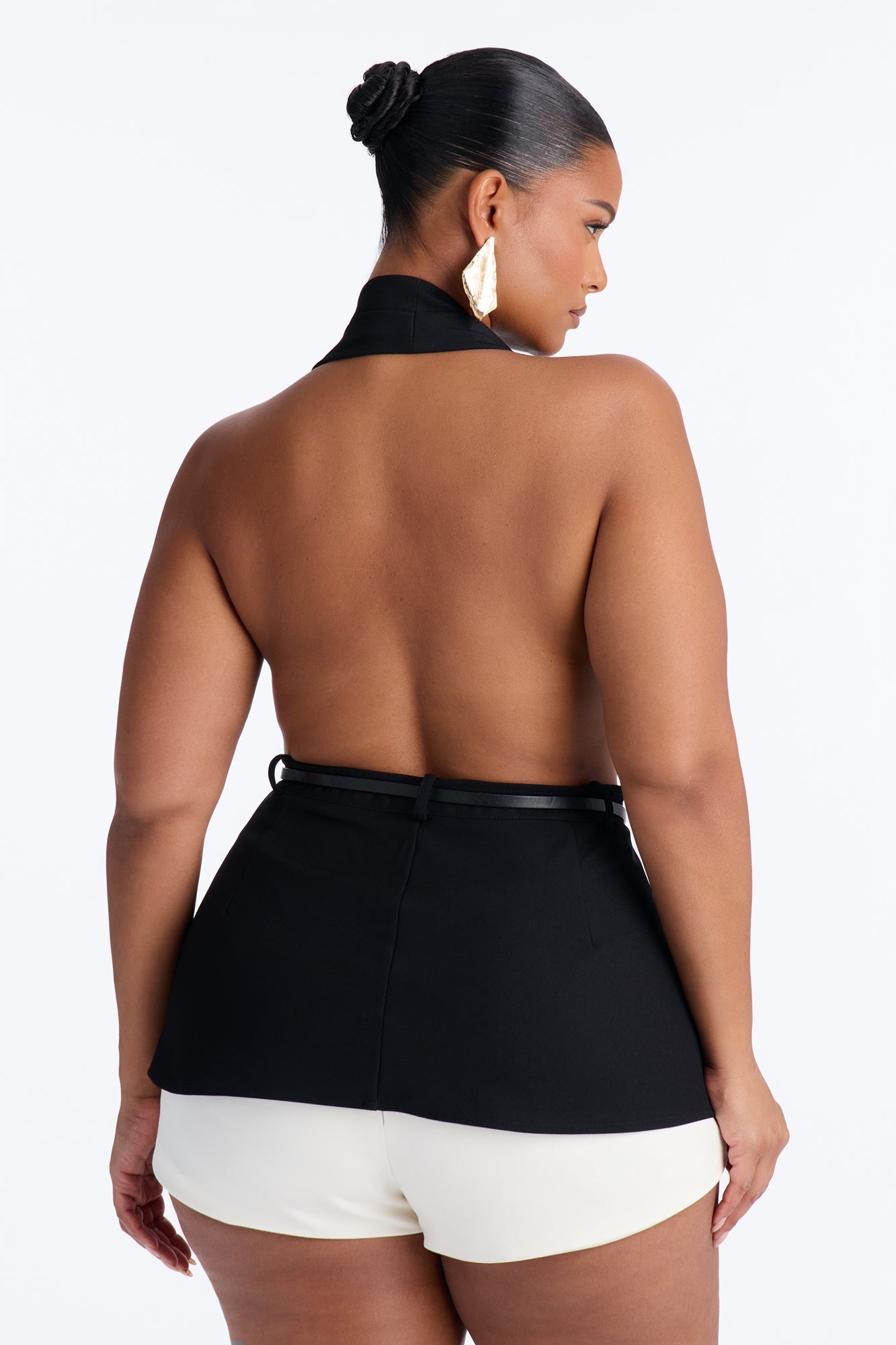 Minimal Talk Belted Twill Halter Top - Black NEWFASHIONEDGE
