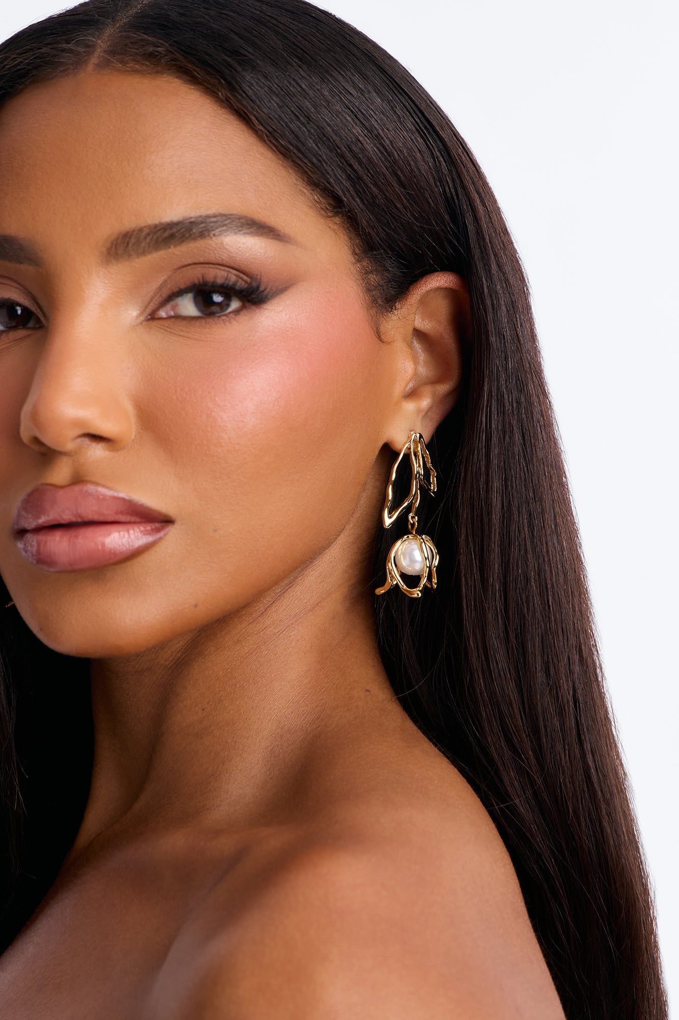 Petal Pearl Drop Earrings - Gold NEWFASHIONEDGE