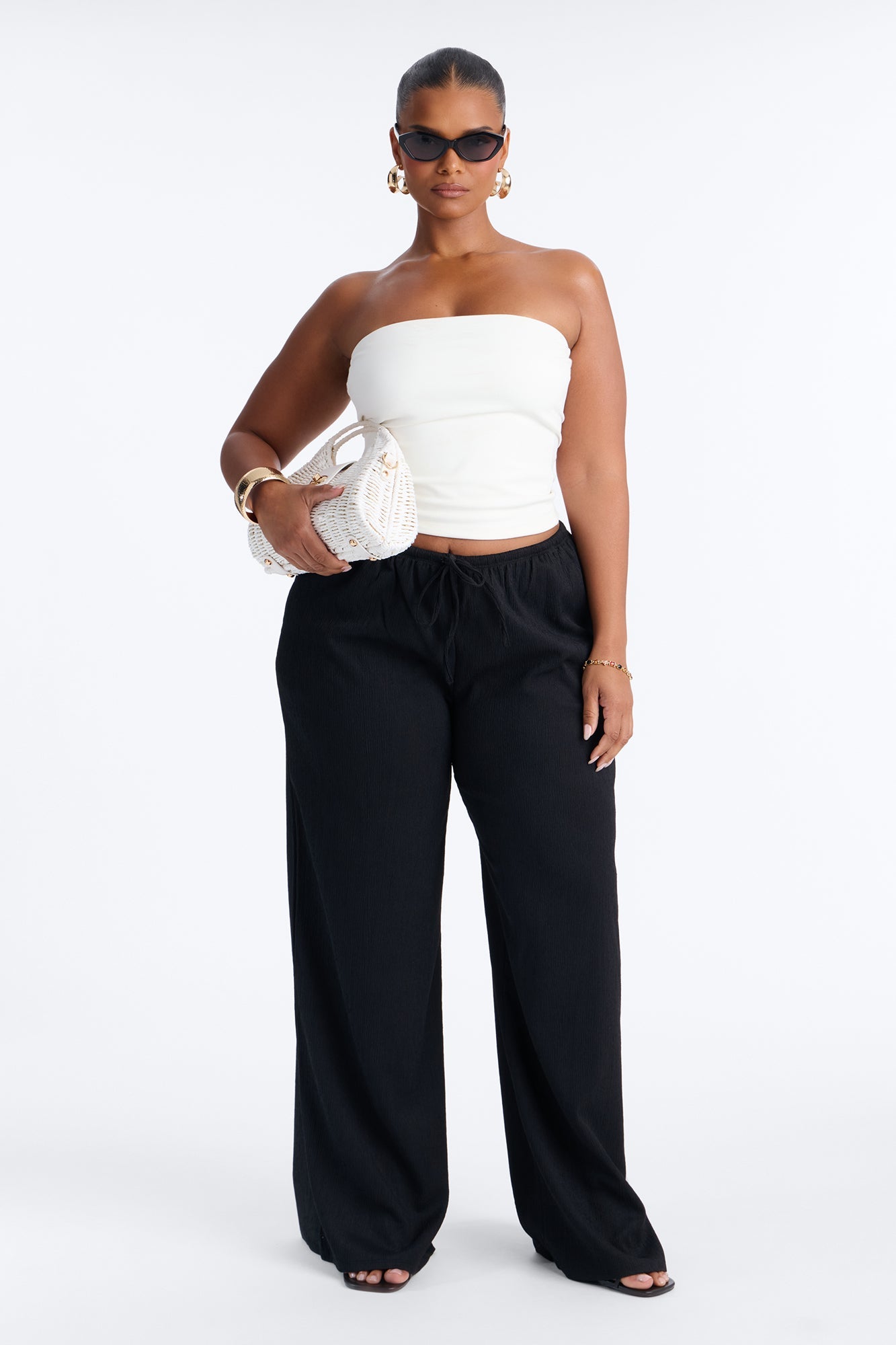 Sadie Low Rise Textured Wide Leg Pant 33″ - Black