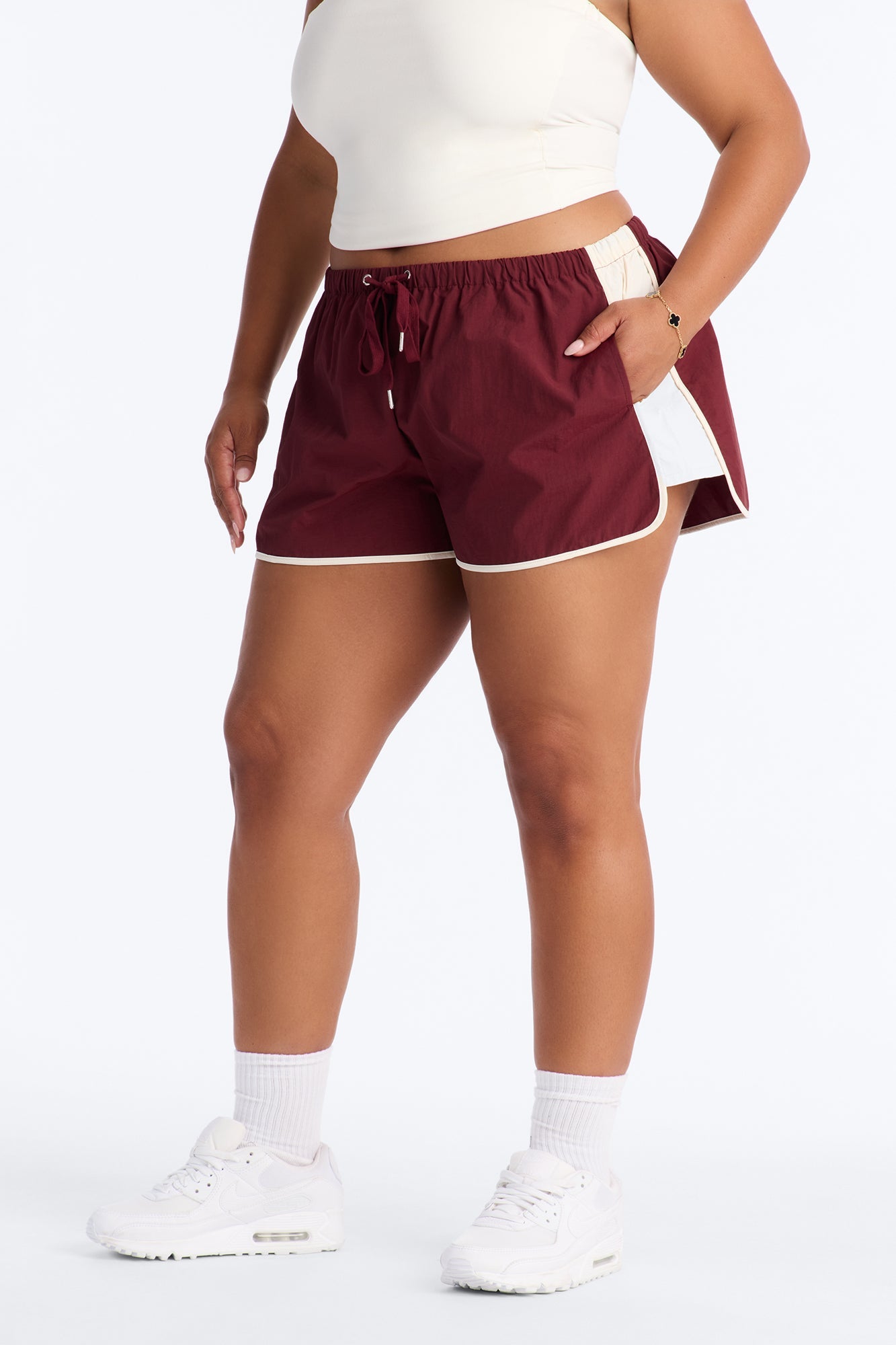 Extra Mile Color Block Windbreaker Short - Burgundy NEWFASHIONEDGE