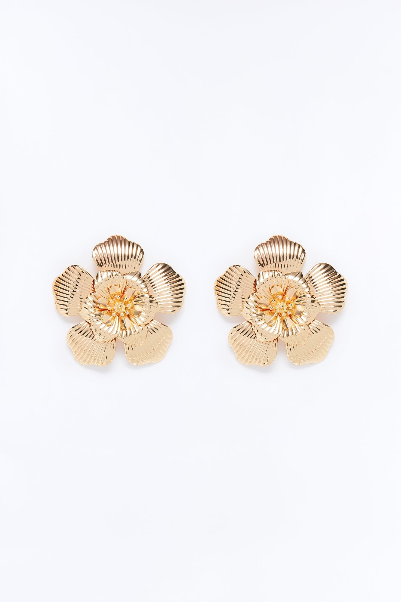 Sunlit Petals Earrings - Gold