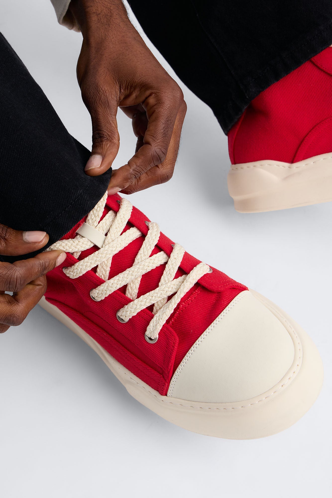 City Stride Canvas Chunky Hight Top Sneaker - Red
