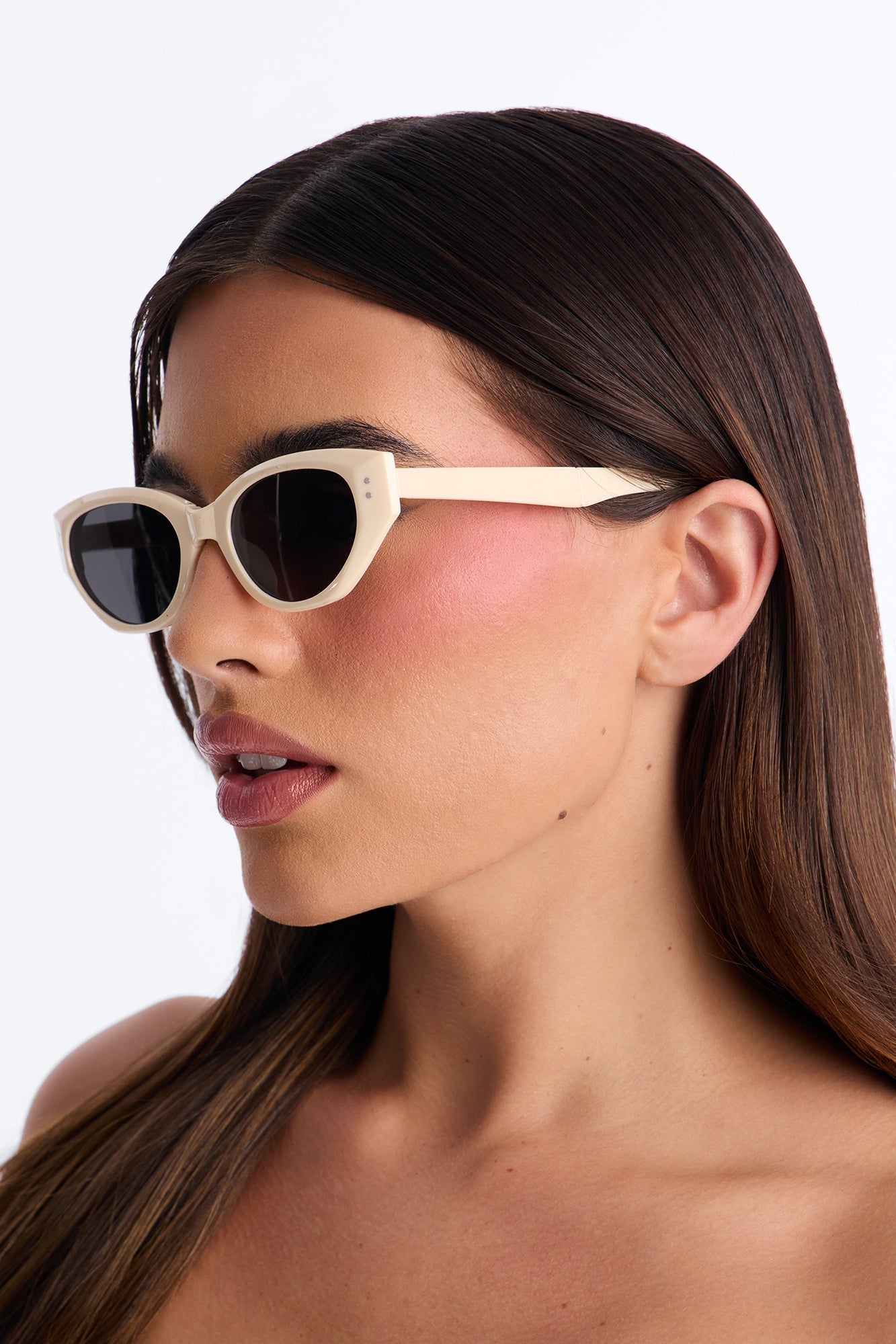 Sunny In So Cal Packable Sunglasses - Ivory