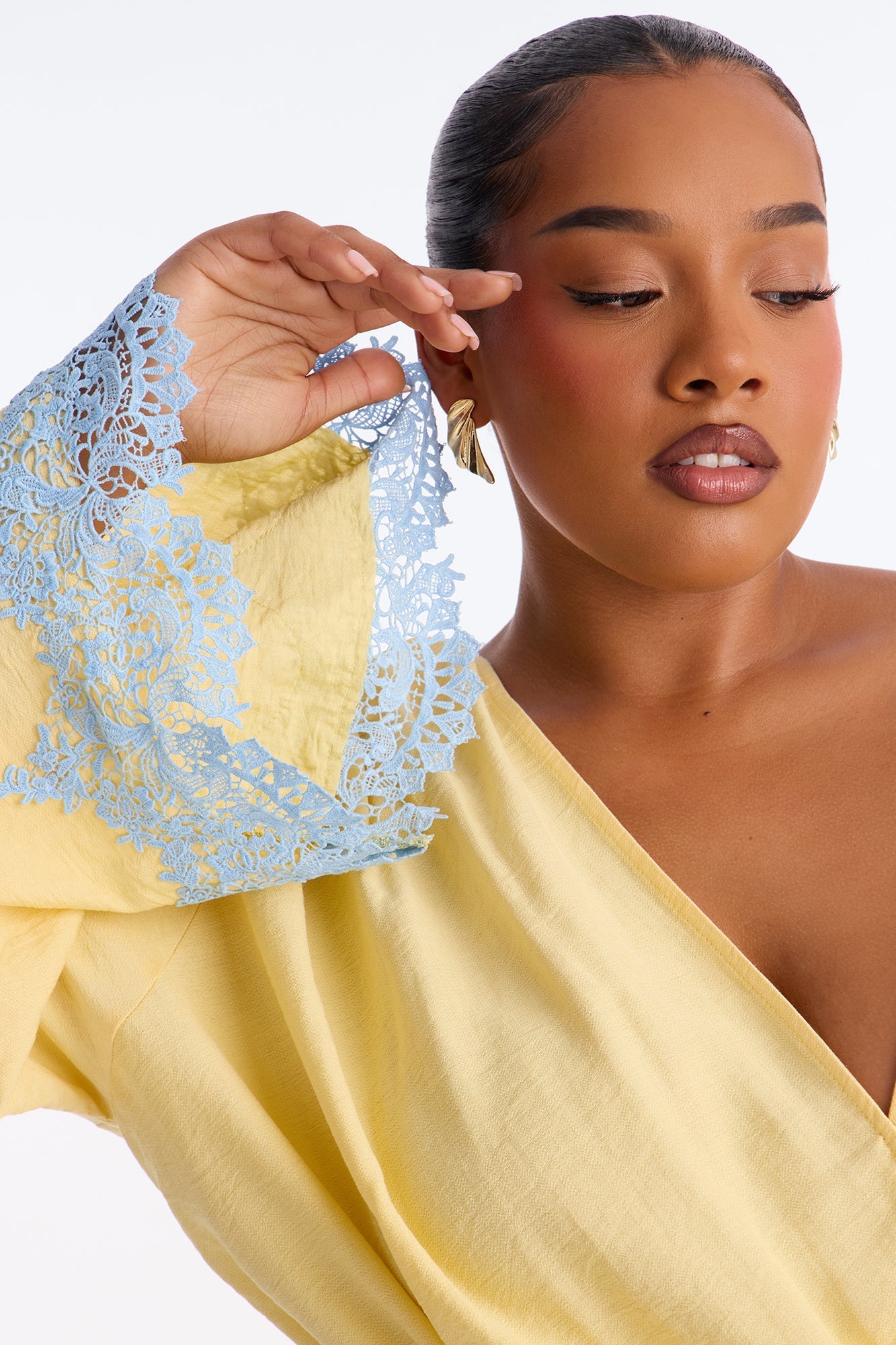 Cherie Lace Trim Tie Waist Romper - Butter Yellow