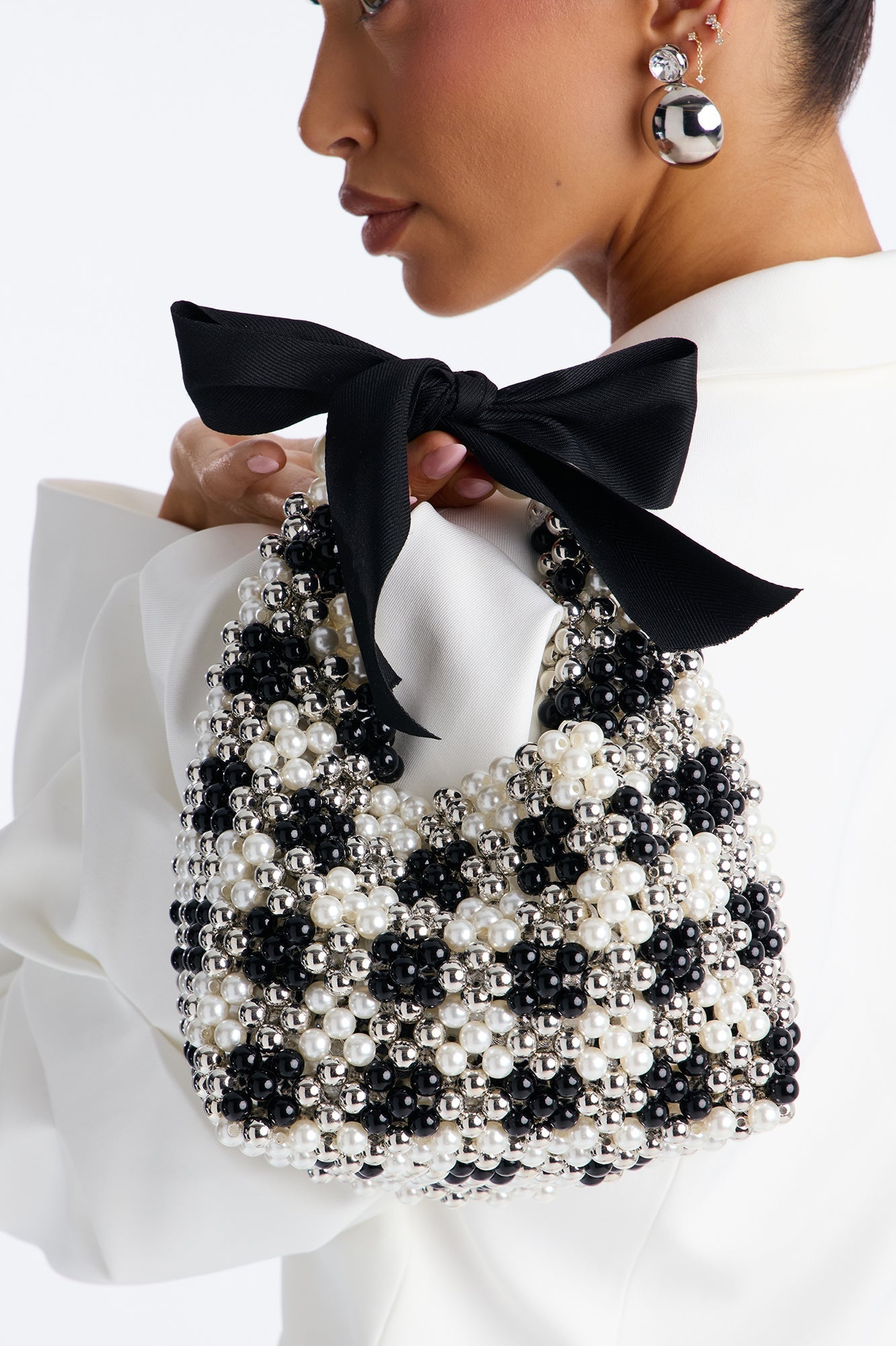 Queen's Gambit Beaded Crossbody Handbag - Black/White