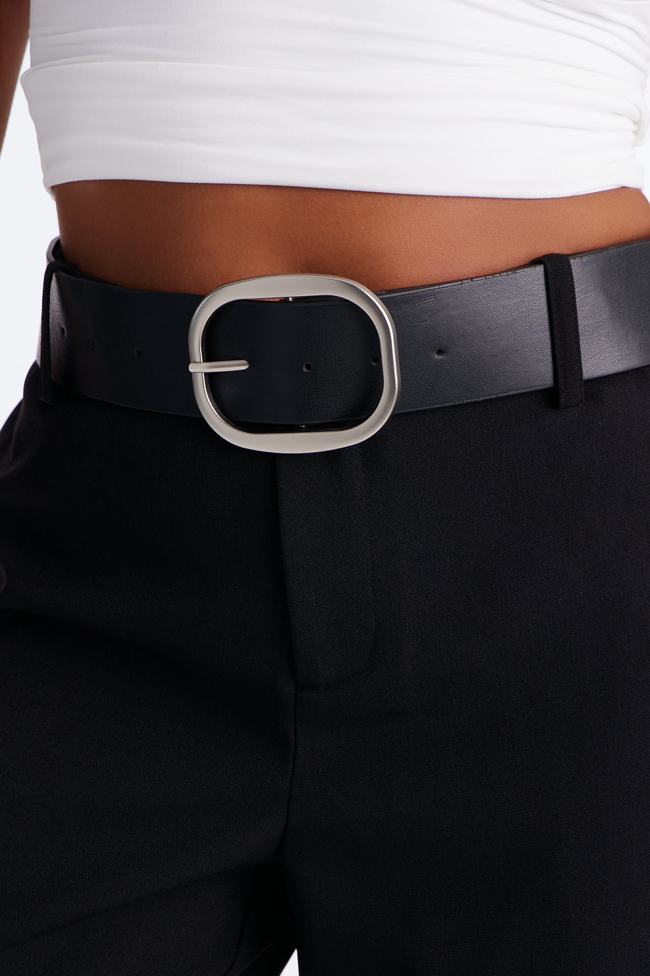 Angelina Low Rise Belted Straight Leg Trouser - Black