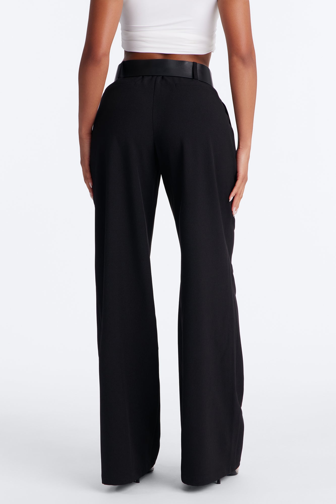 Angelina Low Rise Belted Straight Leg Trouser - Black