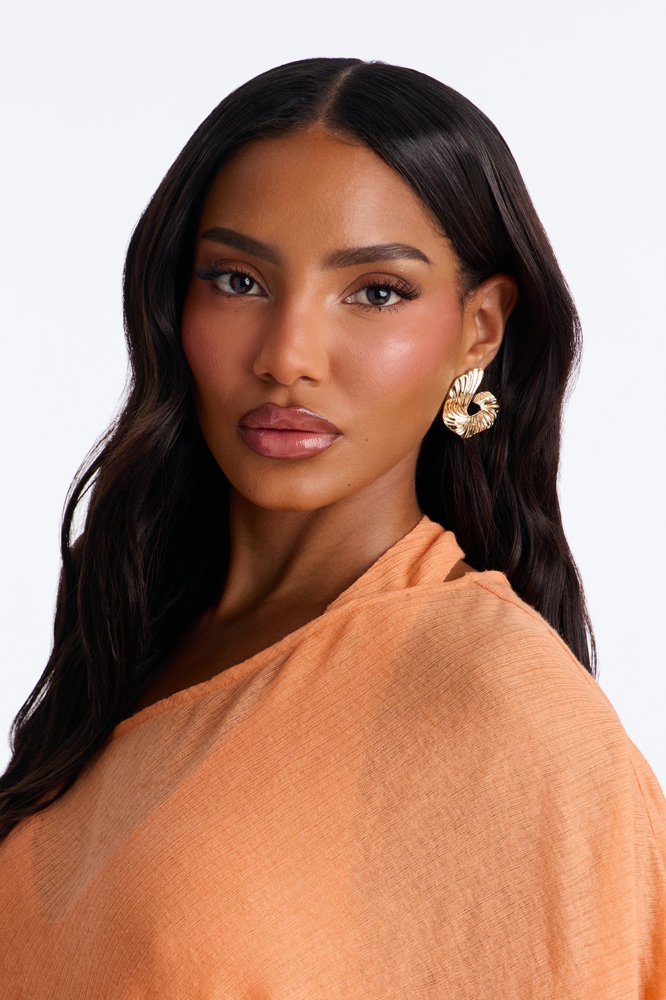 Waves And Wind Earrings - Gold