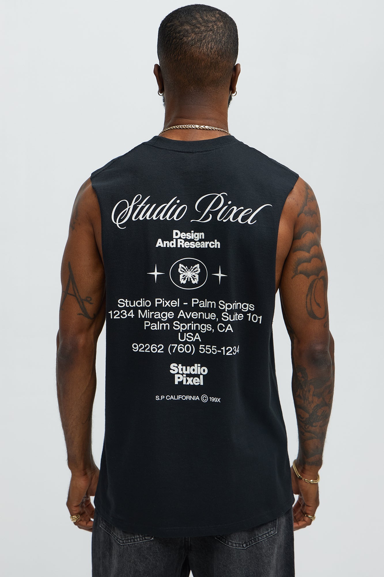 Studio Pixel Muscle Tee - Black