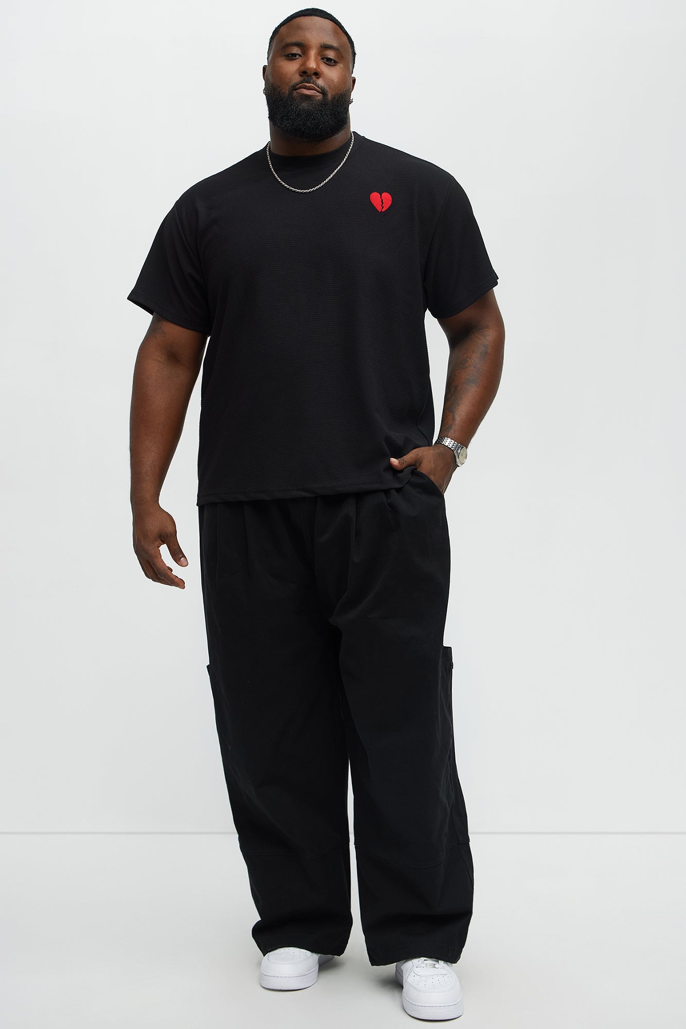Broken Heart Textured Short Sleeve Tee - Black