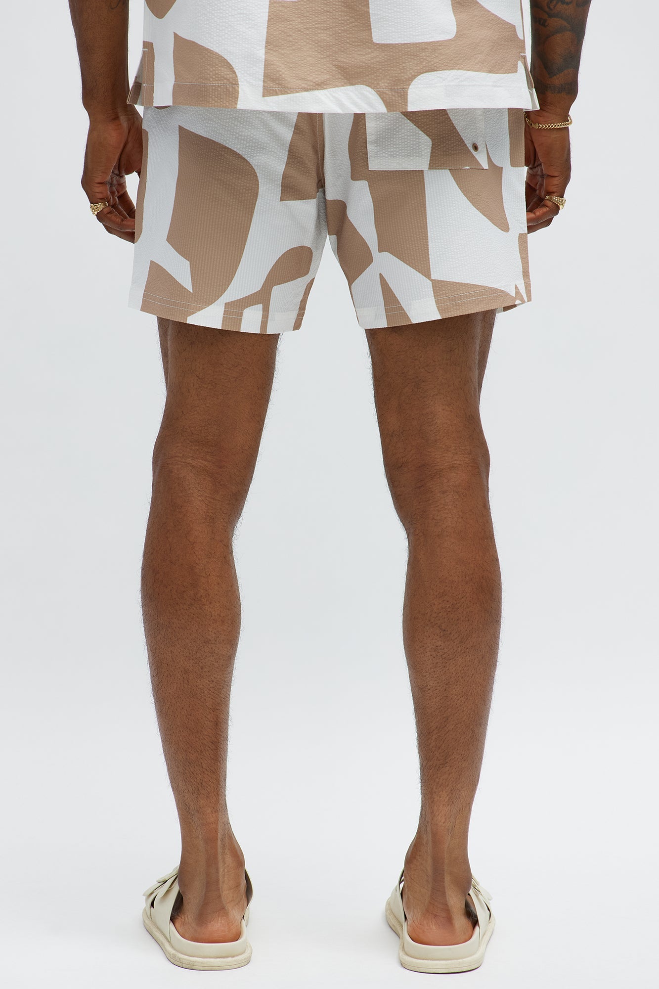 Seersucker Abstract Geo Printed Swim Trunk 6″ - Tan/Multi