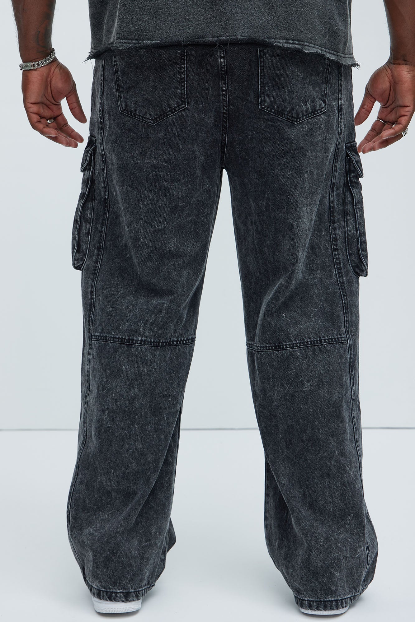 Baggy Clover Cargo Jeans - Black