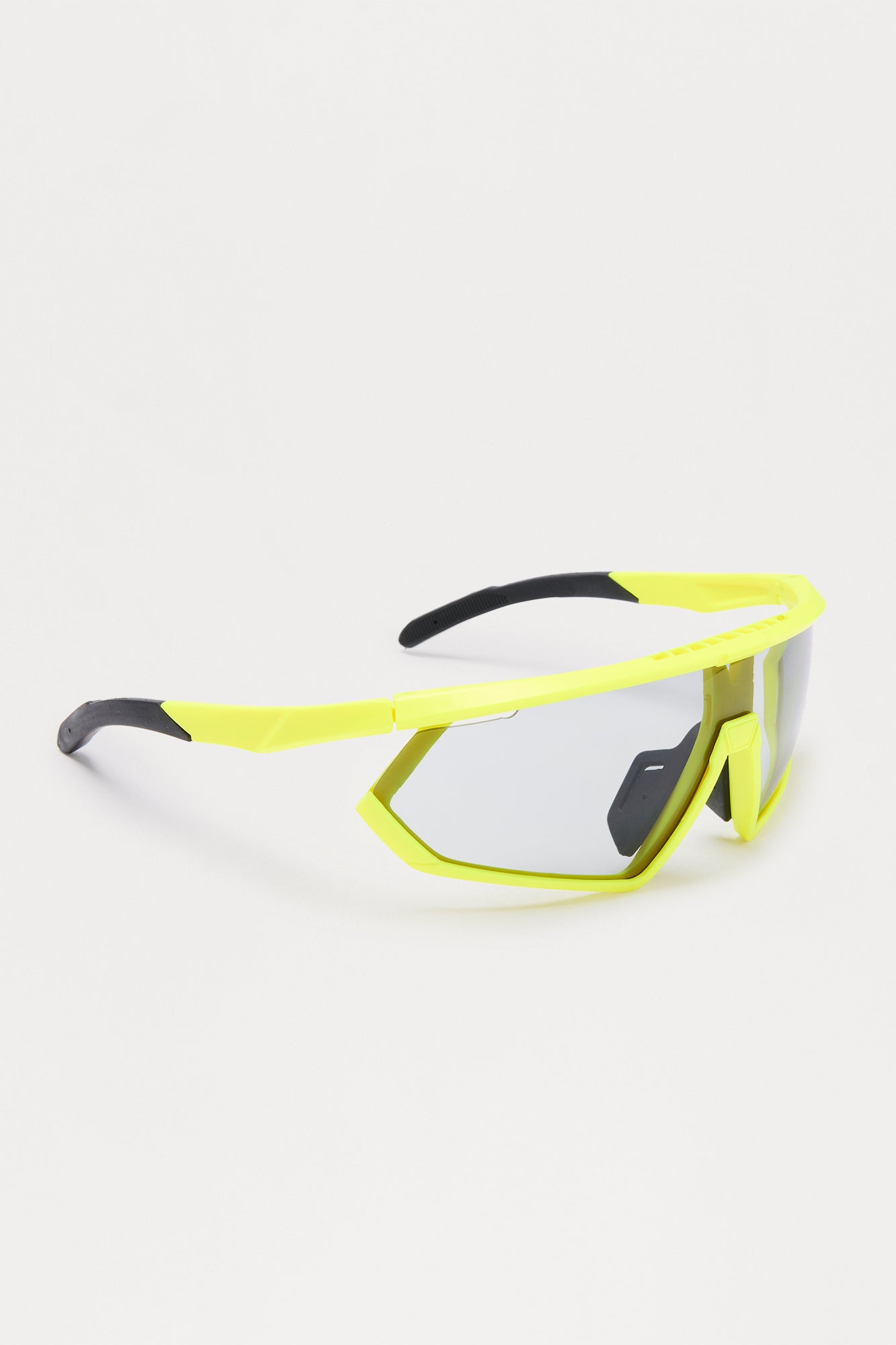 Sporty Shield Frame Colored Lens Sunglasses - Yellow