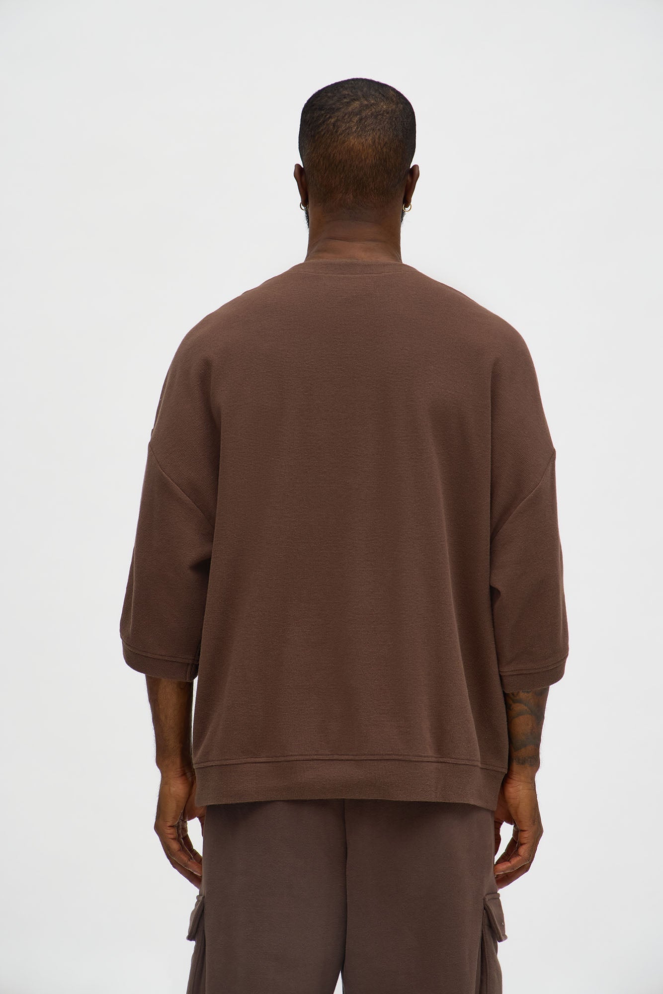 Relaxed Fit Classic Henley - Brown