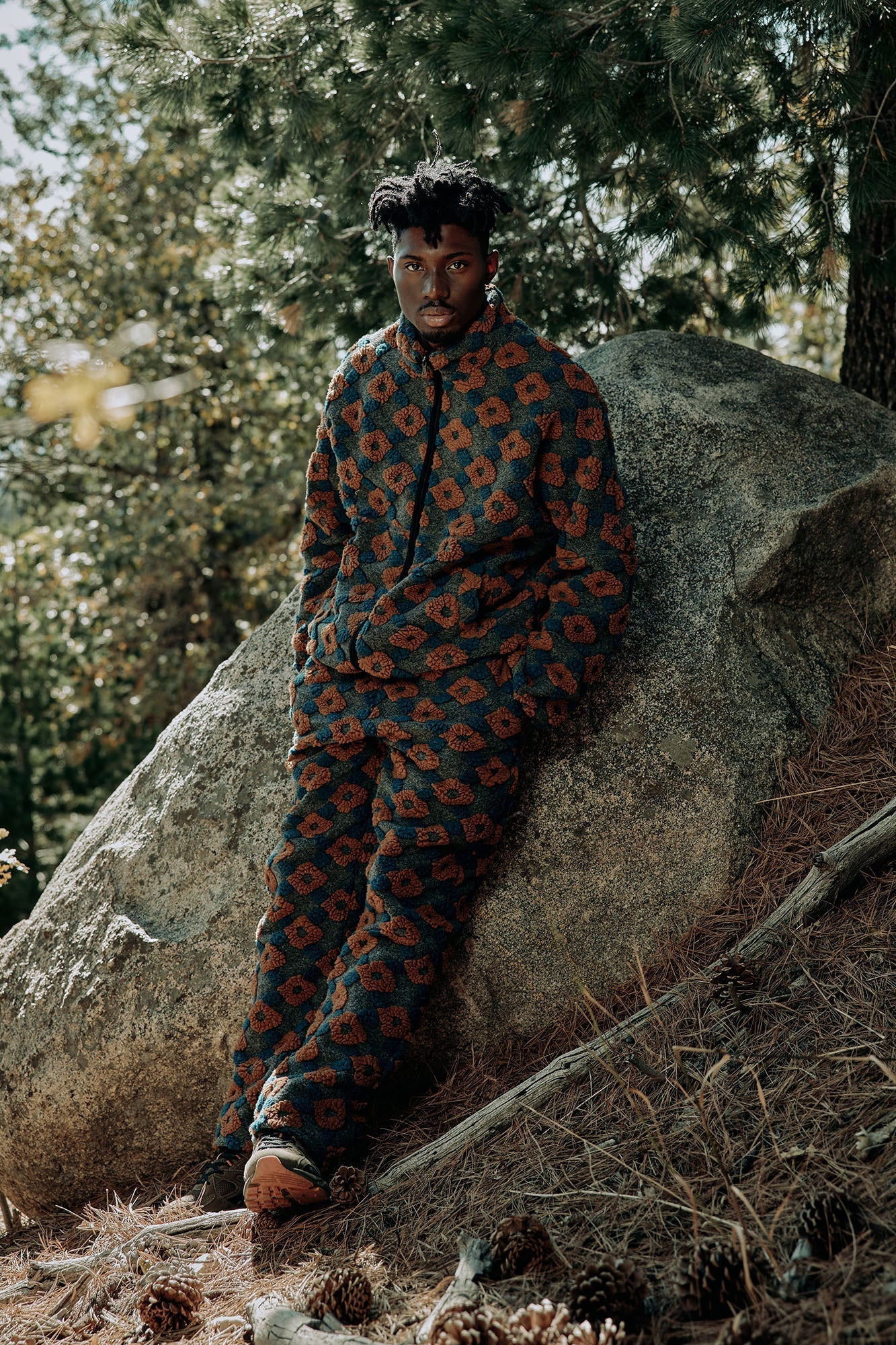 Straight Floral Sherpa Pant - Grey