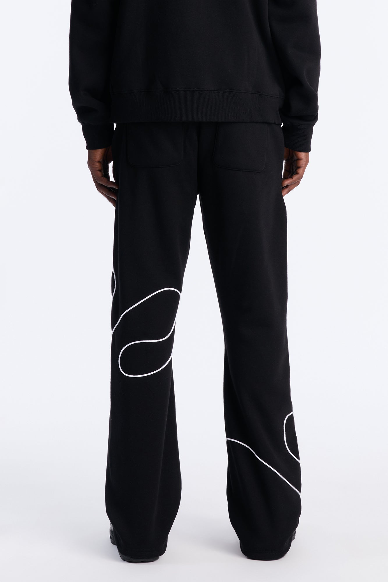 Lasso Slim Flare Sweatpants - Black