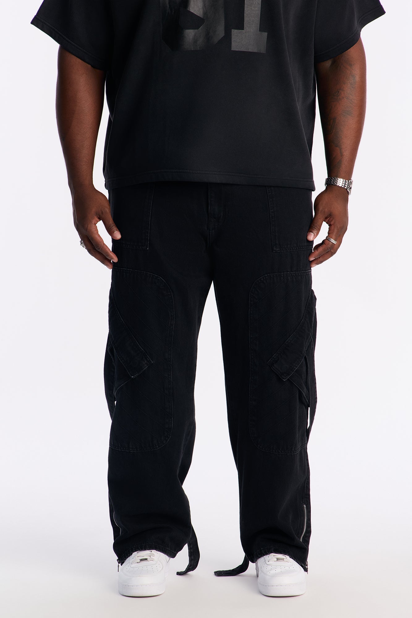 Relaxed Straight Paneled Cargo Jean - Black Wash