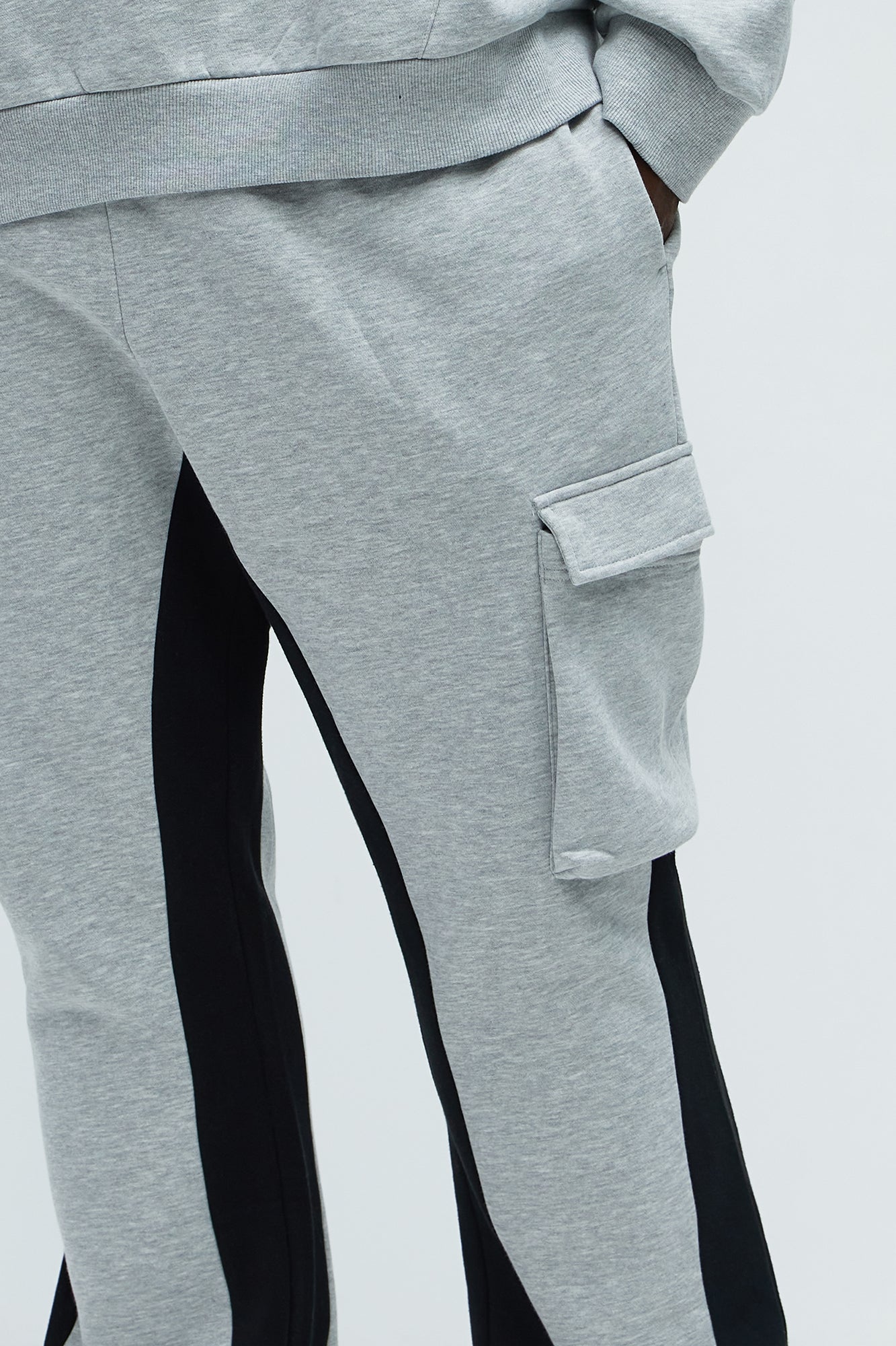 Tyson Flared Cargo Sweatpants - Heather Grey