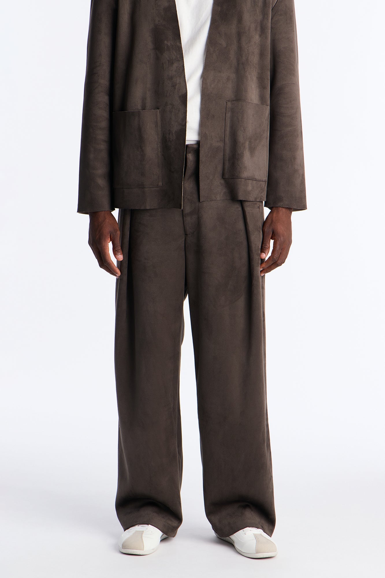 Baggy Noven Edge Suede Guekha Trouser - Grey