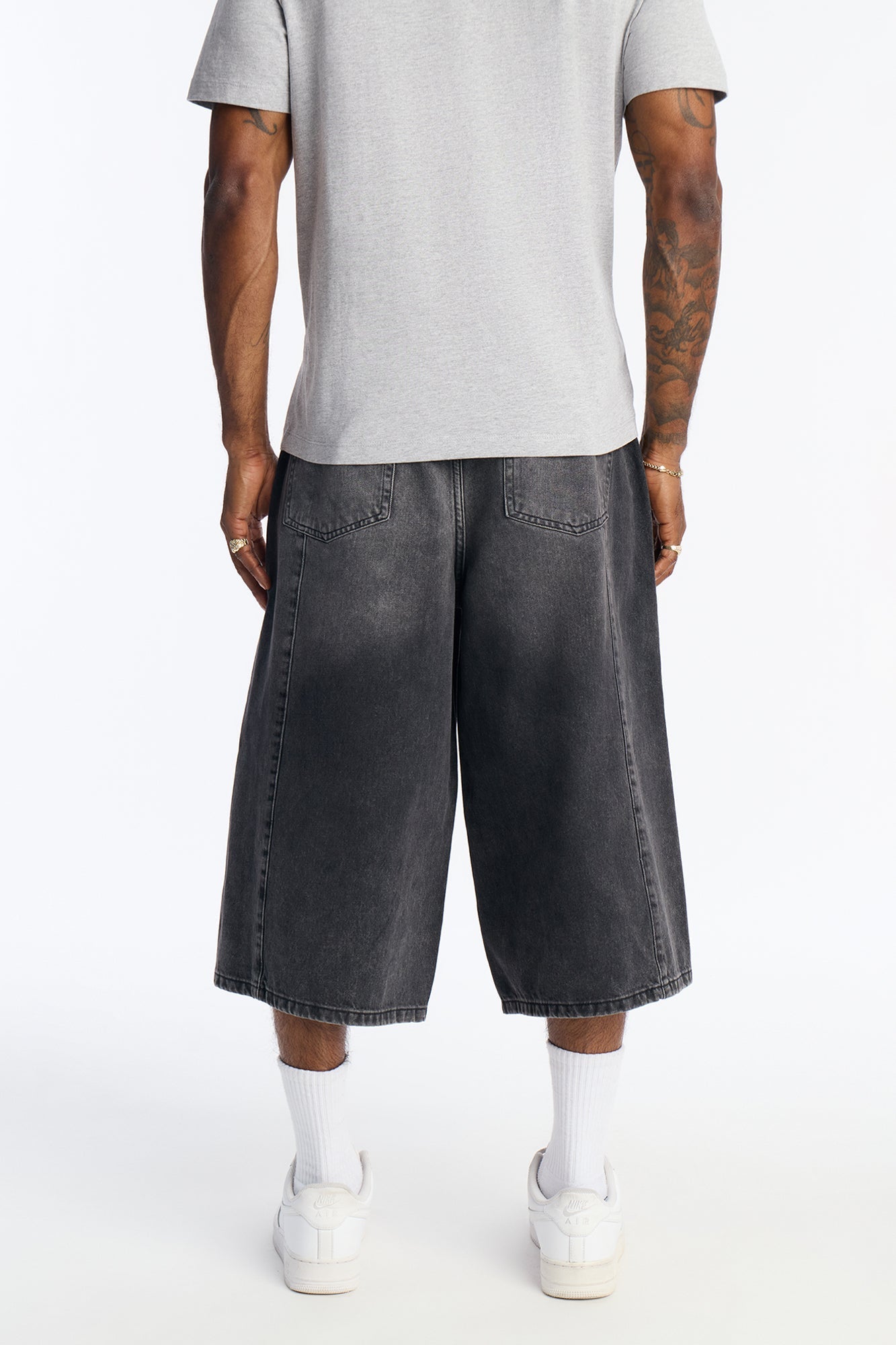 Super Baggy Paneled Down Denim Short - Black Wash