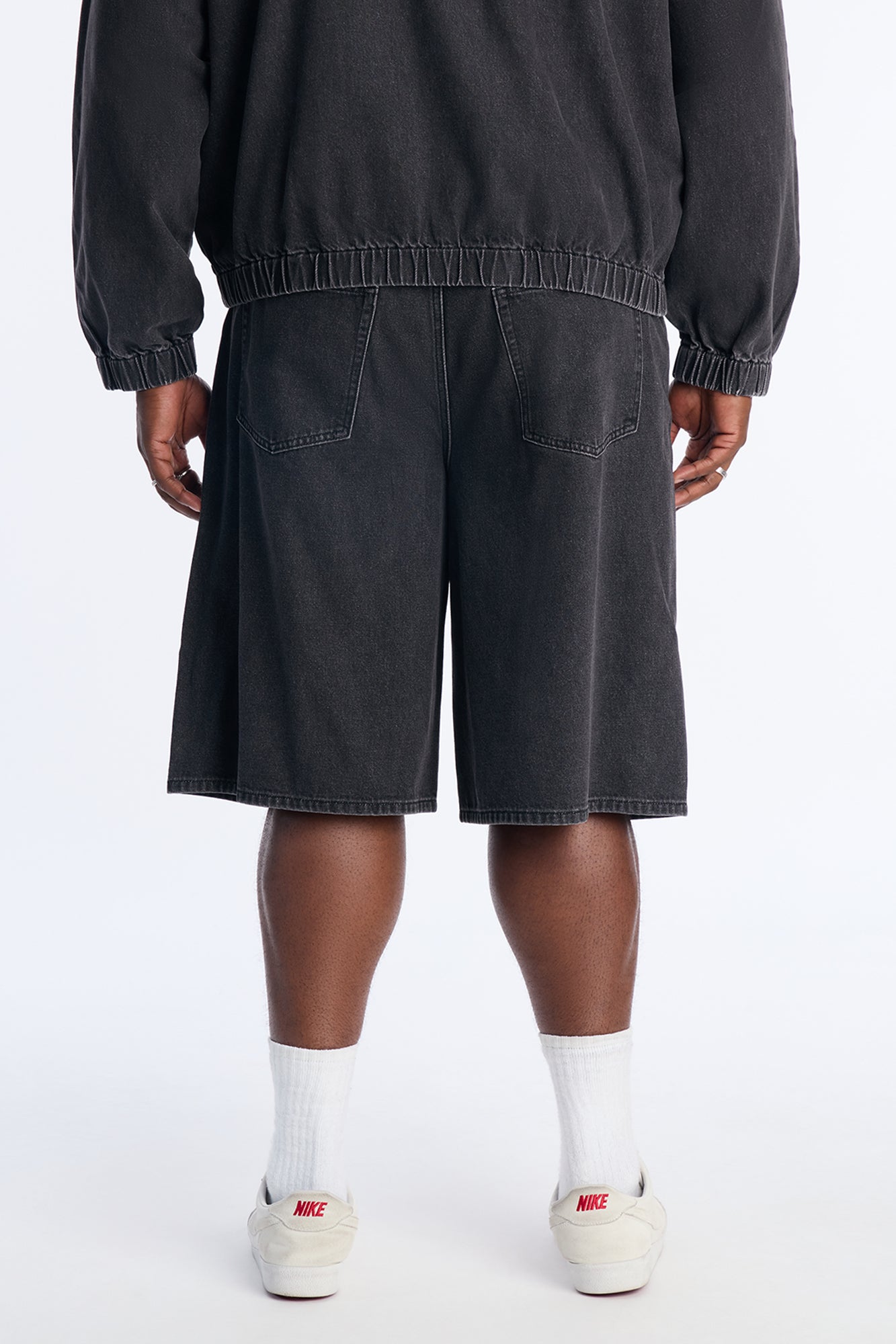 Baggy Lined Up Jewels Denim Short - Black Wash